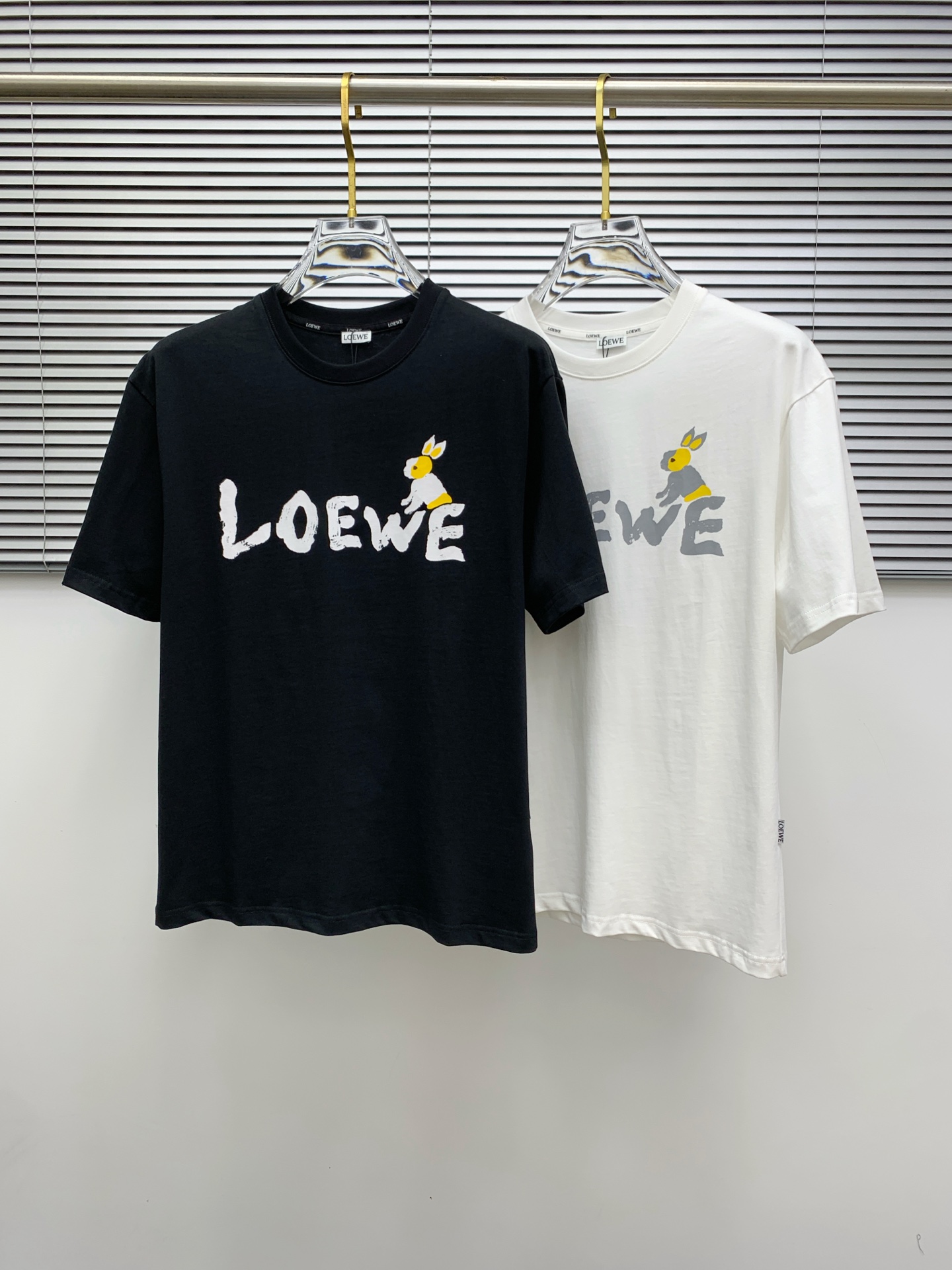 ss罗意威纯棉最新面料经典标识图案logo时尚简约潮流短袖，最顶级的品质专柜原单短袖，顶级制作工艺进口面