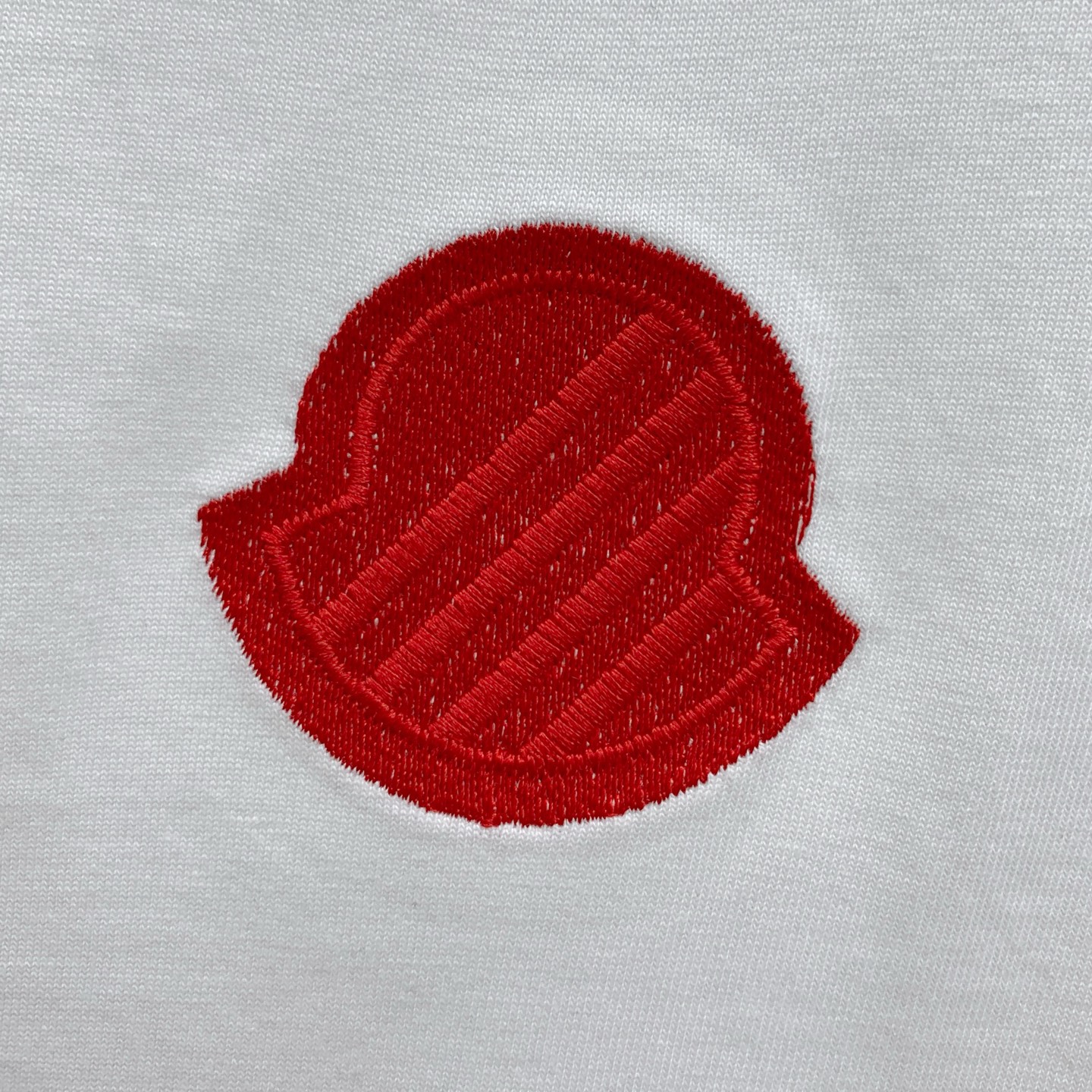 ss蒙口纯棉最新面料经典标识图案logo时尚简约潮流短袖，最顶级的品质专柜原单短袖，顶级制作工艺进口面料