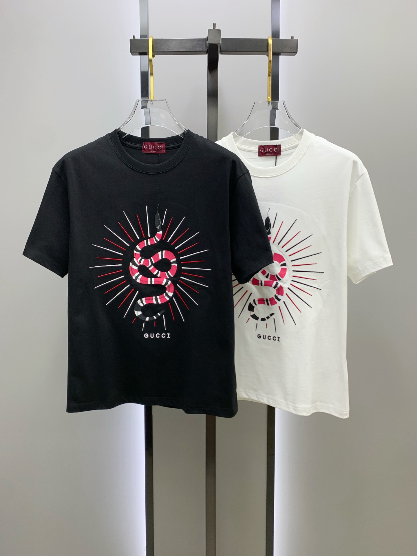 ss古驰纯棉最新面料经典标识图案logo时尚简约潮流短袖，最顶级的品质专柜原单短袖，顶级制作工艺进口面料