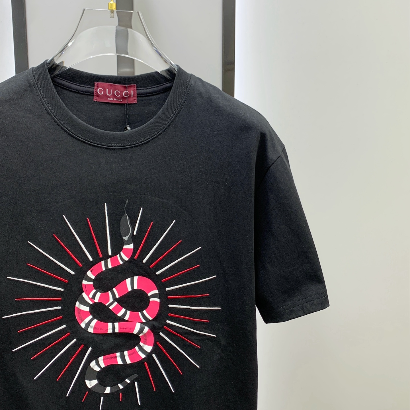 ss古驰纯棉最新面料经典标识图案logo时尚简约潮流短袖，最顶级的品质专柜原单短袖，顶级制作工艺进口面料