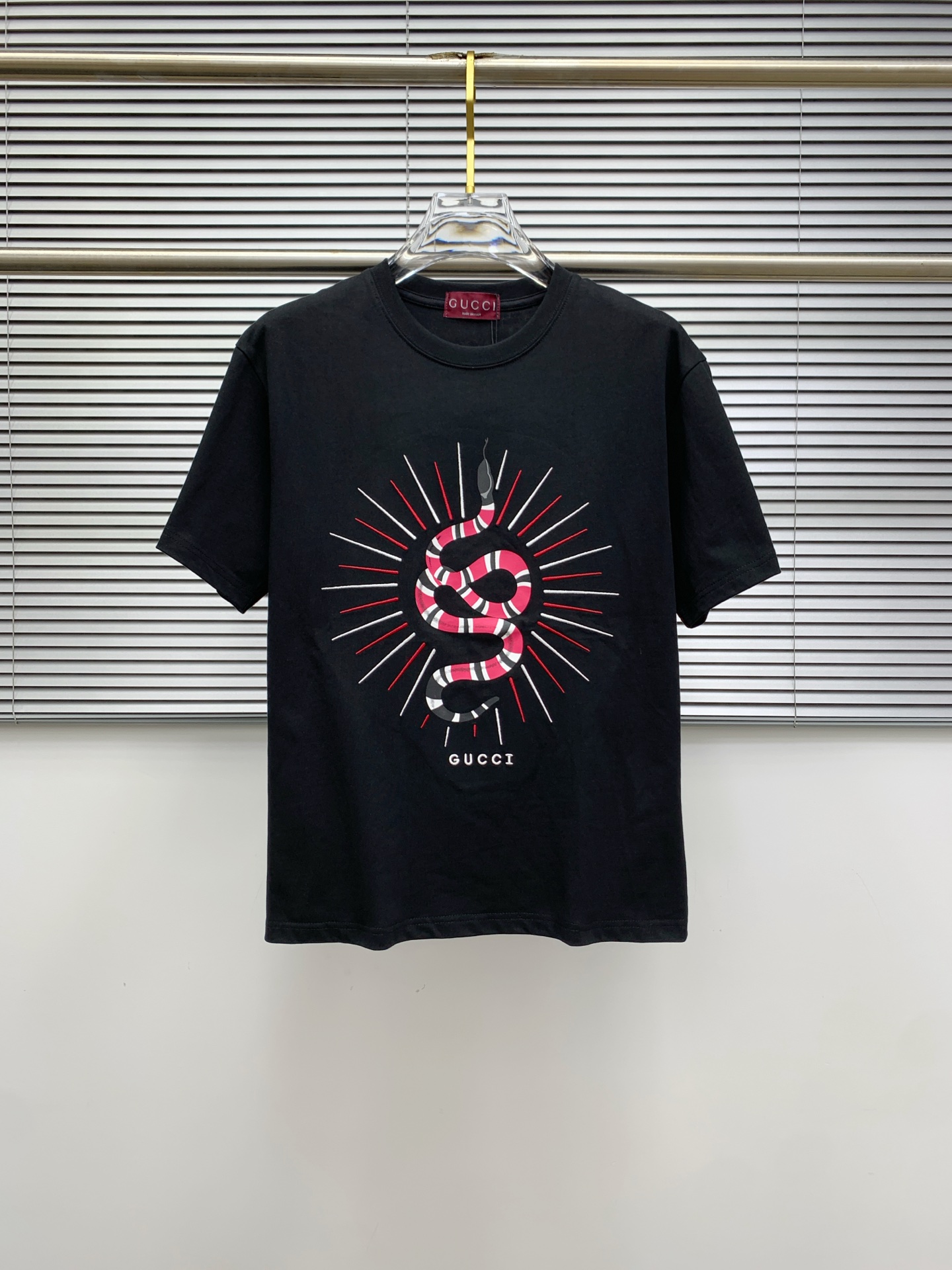 ss古驰纯棉最新面料经典标识图案logo时尚简约潮流短袖，最顶级的品质专柜原单短袖，顶级制作工艺进口面料