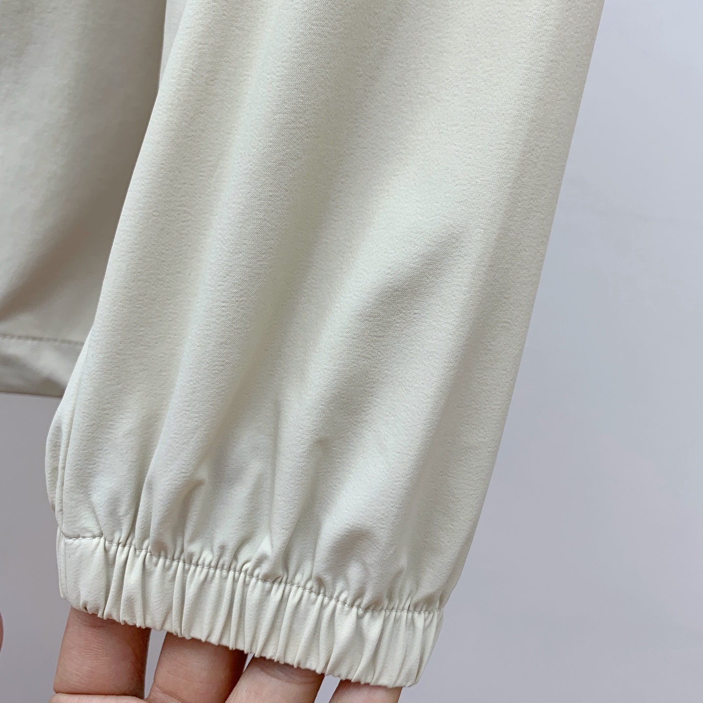 P【新品】始祖鸟渠道精品.2025ss春夏新款运动服夹克防晒服外套!防晒衣经典之余增添了与时俱进的时尚感
