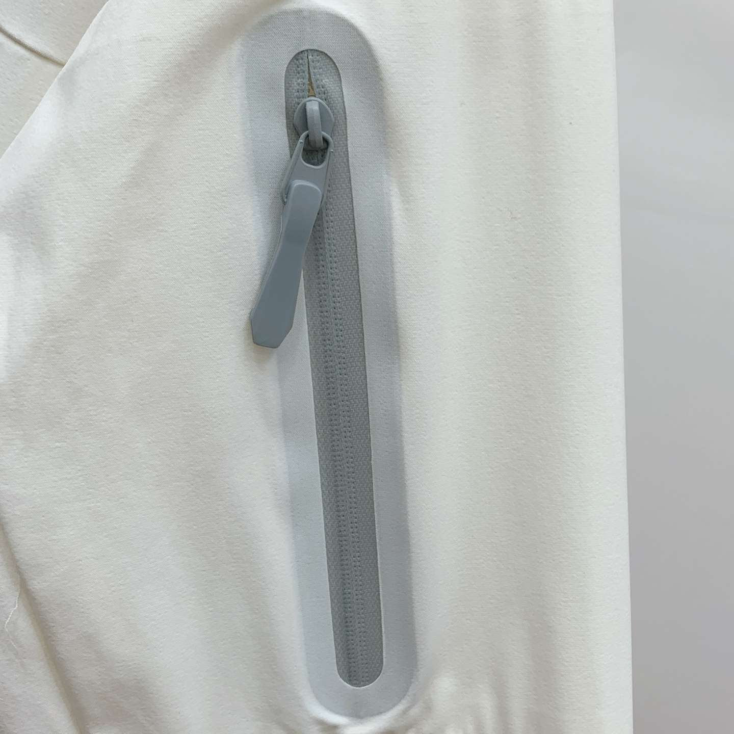 P【新品】始祖鸟渠道精品.2025ss春夏新款运动服夹克防晒服外套!防晒衣经典之余增添了与时俱进的时尚感