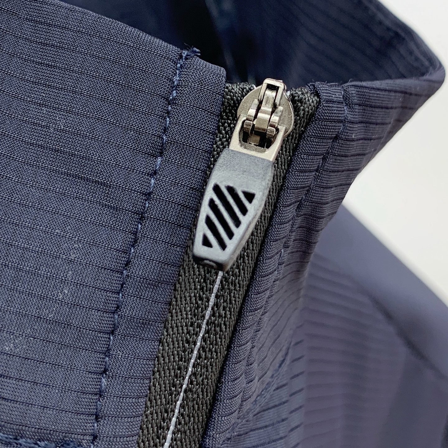 P【新品】迪桑特渠道精品.2025ss春夏新款运动服夹克防晒服外套!防晒衣经典之余增添了与时俱进的时尚感