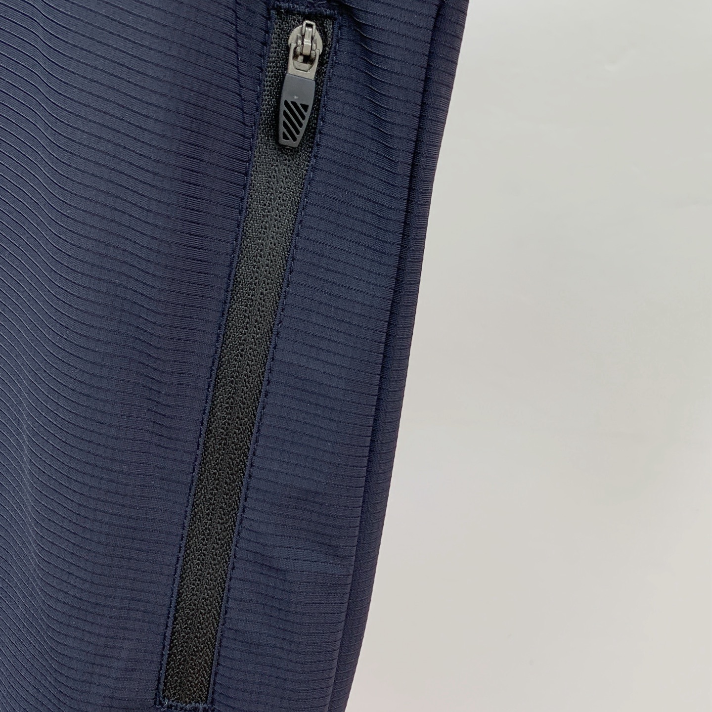 P【新品】迪桑特渠道精品.2025ss春夏新款运动服夹克防晒服外套!防晒衣经典之余增添了与时俱进的时尚感
