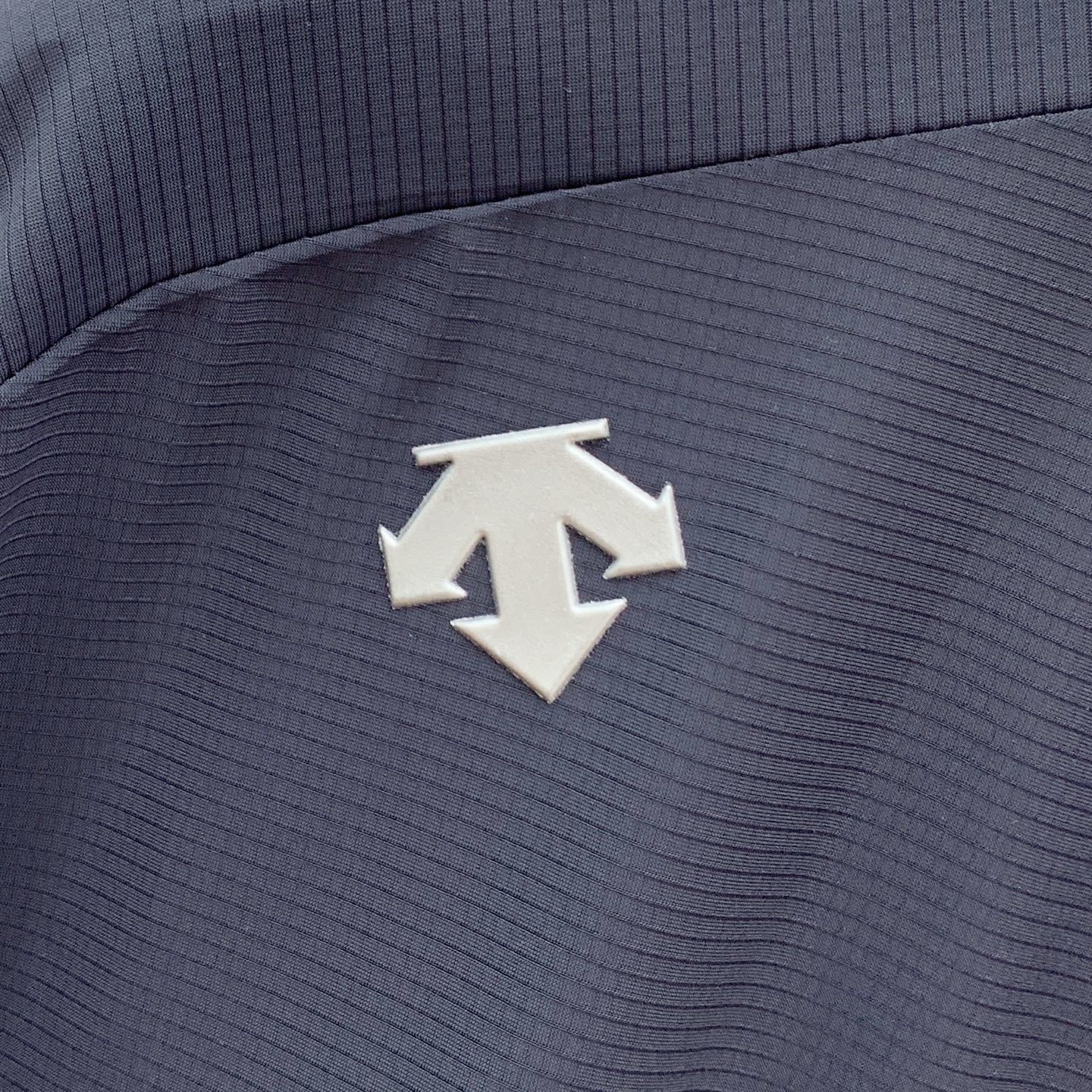 P【新品】迪桑特渠道精品.2025ss春夏新款运动服夹克防晒服外套!防晒衣经典之余增添了与时俱进的时尚感