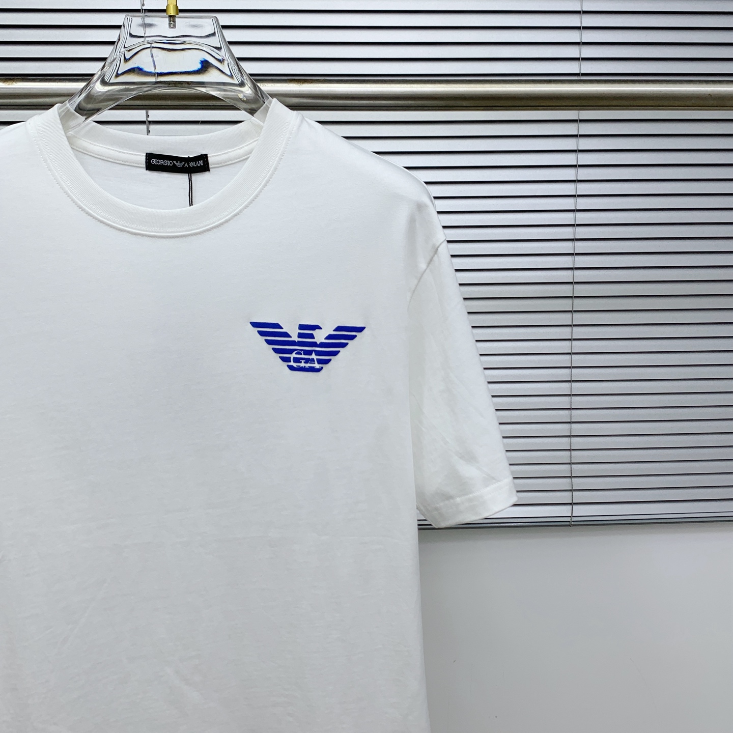 ss阿玛尼纯棉最新面料经典标识图案logo时尚简约潮流短袖，最顶级的品质专柜原单短袖，顶级制作工艺进口面