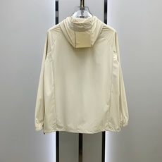 P【新品】始祖鸟渠道精品.2025ss春夏新款运动服夹克防晒服外套!防晒衣经典之余增添了与时俱进的时尚感 P【新品】始祖鸟渠道精品.2025ss春夏新款运动服夹克防晒服外套!防晒衣经典之余增添了与时俱进的时尚感