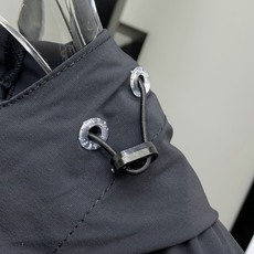 P【新品】始祖鸟渠道精品.2025ss春夏新款运动服夹克防晒服外套!防晒衣经典之余增添了与时俱进的时尚感 P【新品】始祖鸟渠道精品.2025ss春夏新款运动服夹克防晒服外套!防晒衣经典之余增添了与时俱进的时尚感
