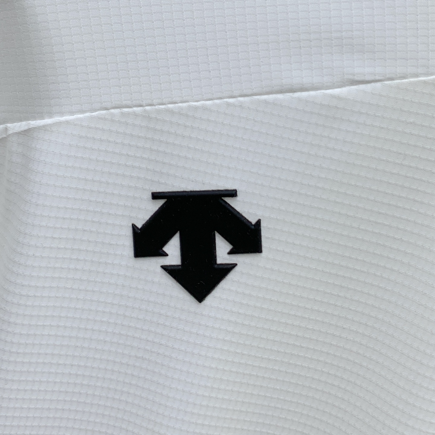 P【新品】迪桑特渠道精品.2025ss春夏新款运动服夹克防晒服外套！防晒衣经典之余增添了与时俱进的时尚感