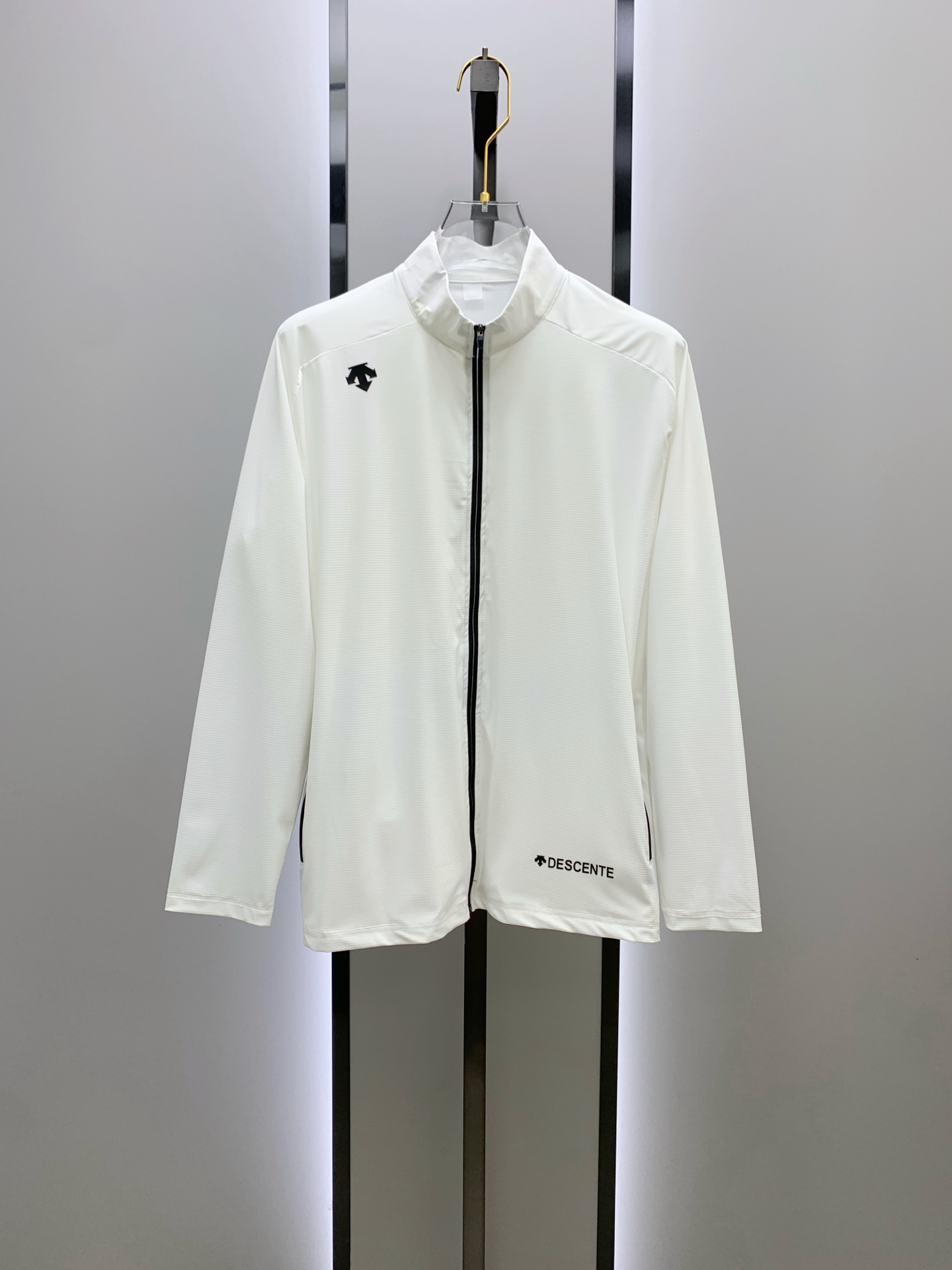 P【新品】迪桑特渠道精品.2025ss春夏新款运动服夹克防晒服外套！防晒衣经典之余增添了与时俱进的时尚感