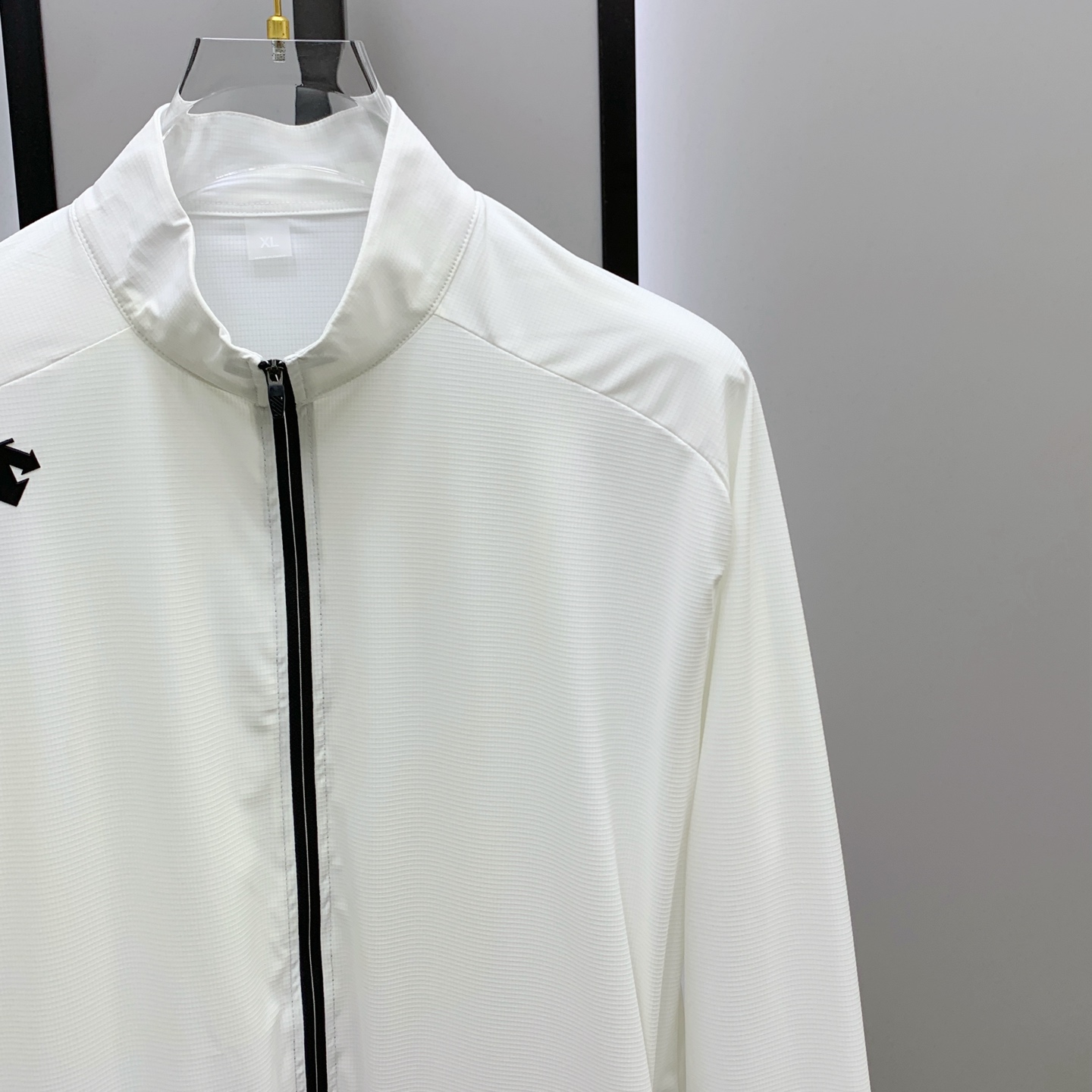P【新品】迪桑特渠道精品.2025ss春夏新款运动服夹克防晒服外套！防晒衣经典之余增添了与时俱进的时尚感