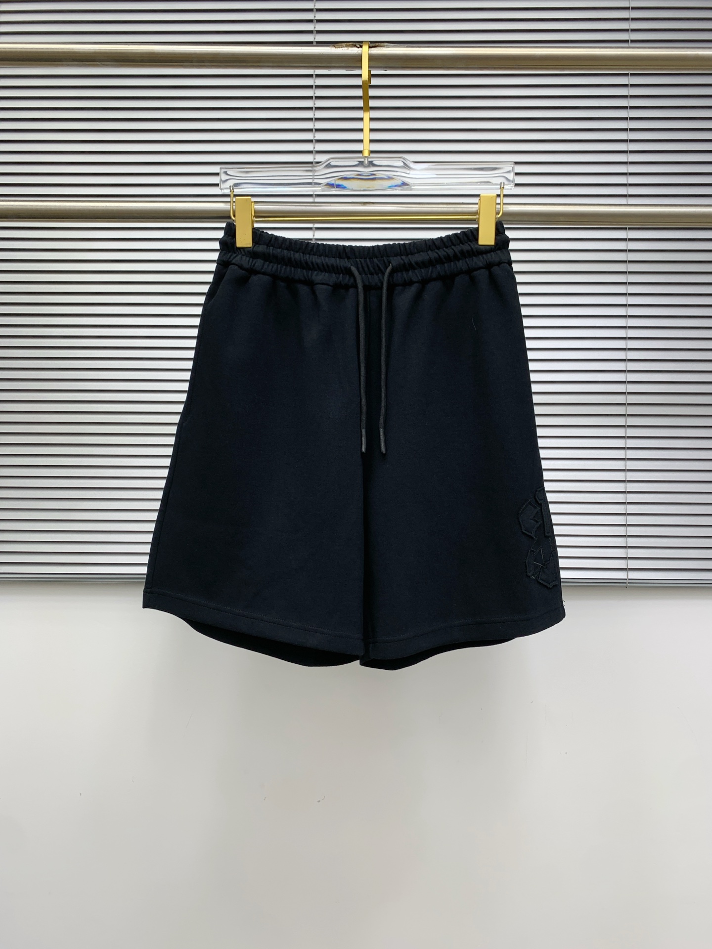 NO:504901,Balenciaga spring and summer new casual shorts!  The official website is released simultaneously. Customized brand classic logo, customized fabric, excellent comfort, strong hand touch. Extremely recognizable, perfect quality craftsmanship. Size M-2XL, balenciaga, shorts, alexander wang19860909巴黎世家春夏新款休闲短裤！官网同步发售.定制品牌经典LOGO,定制面料,舒适度极好,手触感强烈.辨识度极高,完美品相工艺. 尺码M-2XL,,balenciaga,shorts,alexander wang,Men's clothing