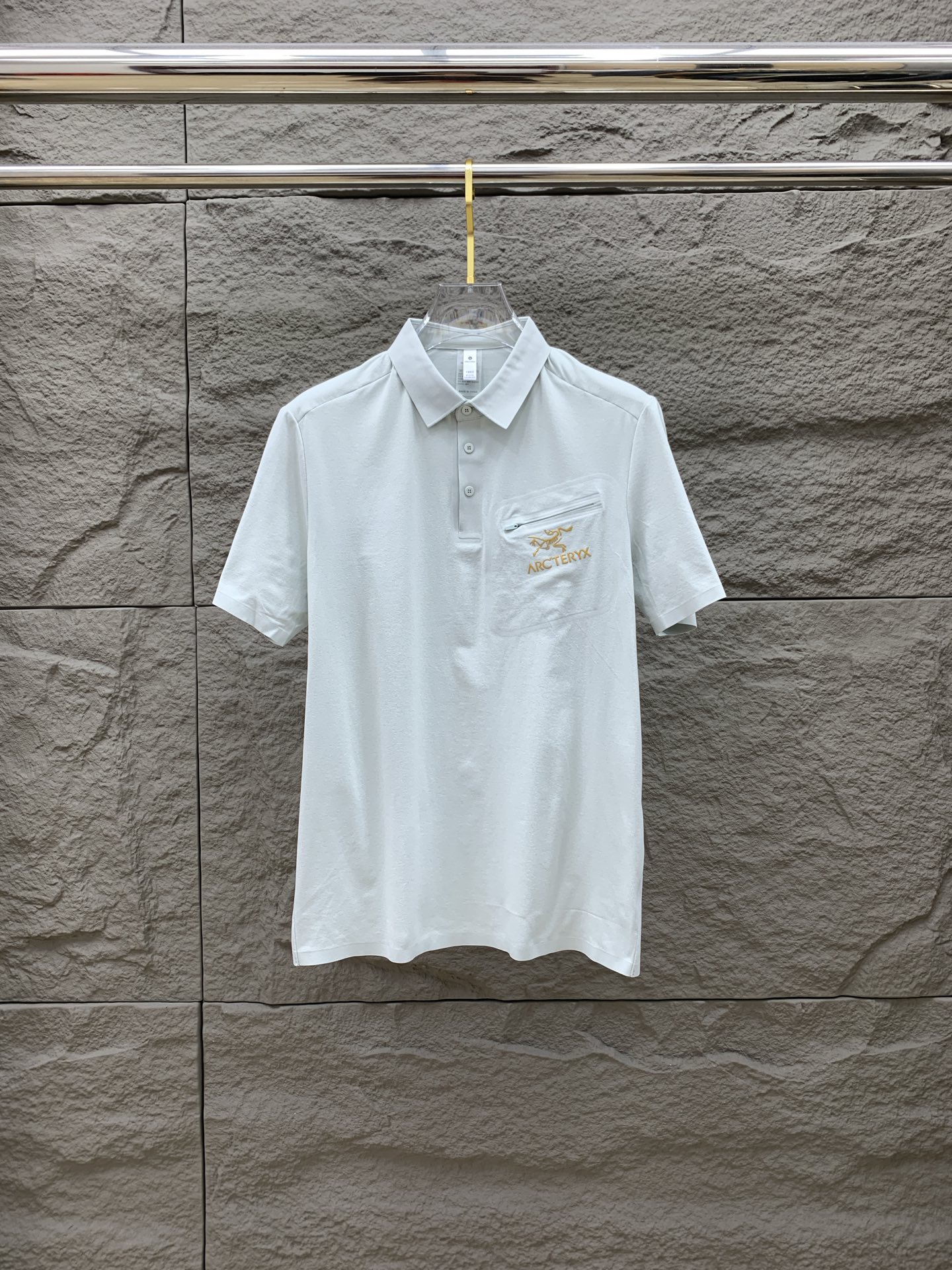 ss始祖鸟纯棉最新面料经典标识图案logo时尚简约潮流短袖，最顶级的品质专柜原单短袖，顶级制作工艺进口面