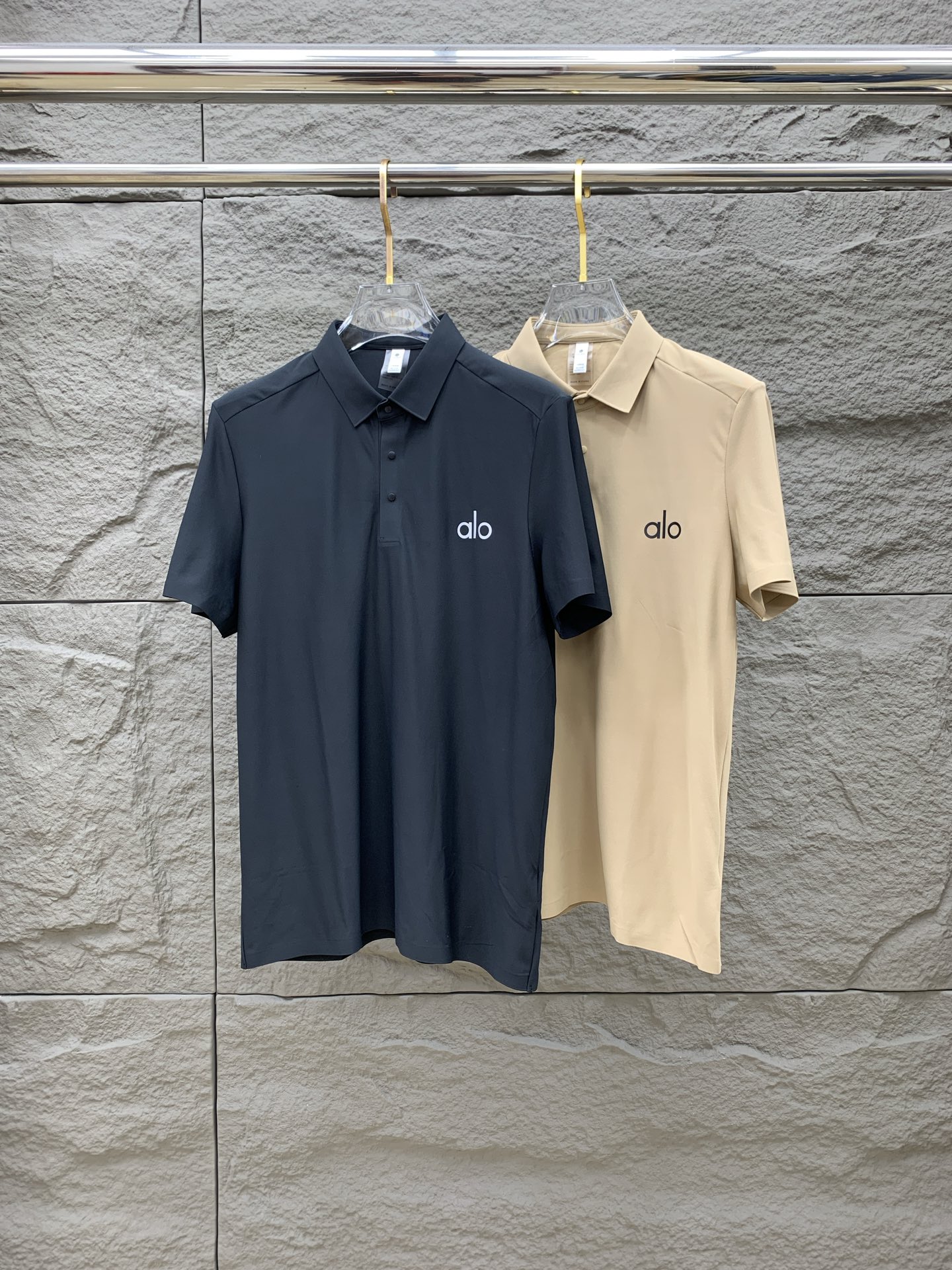 ss alo纯棉最新面料经典标识图案logo时尚简约潮流短袖，最顶级的品质专柜原单短袖，顶级制作工艺进口