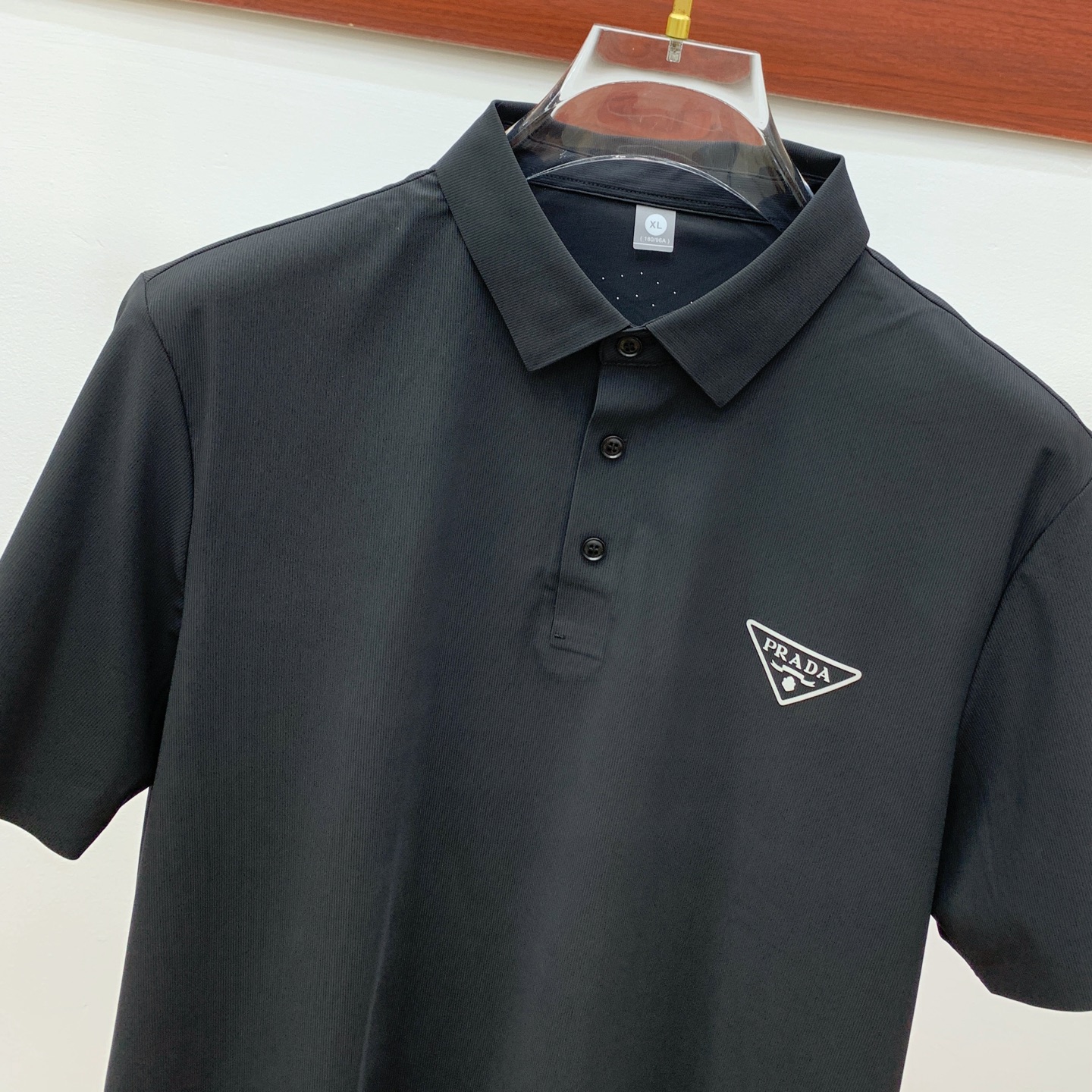 ss普拉达纯棉最新面料经典标识图案logo时尚简约潮流短袖，最顶级的品质专柜原单短袖，顶级制作工艺进口面