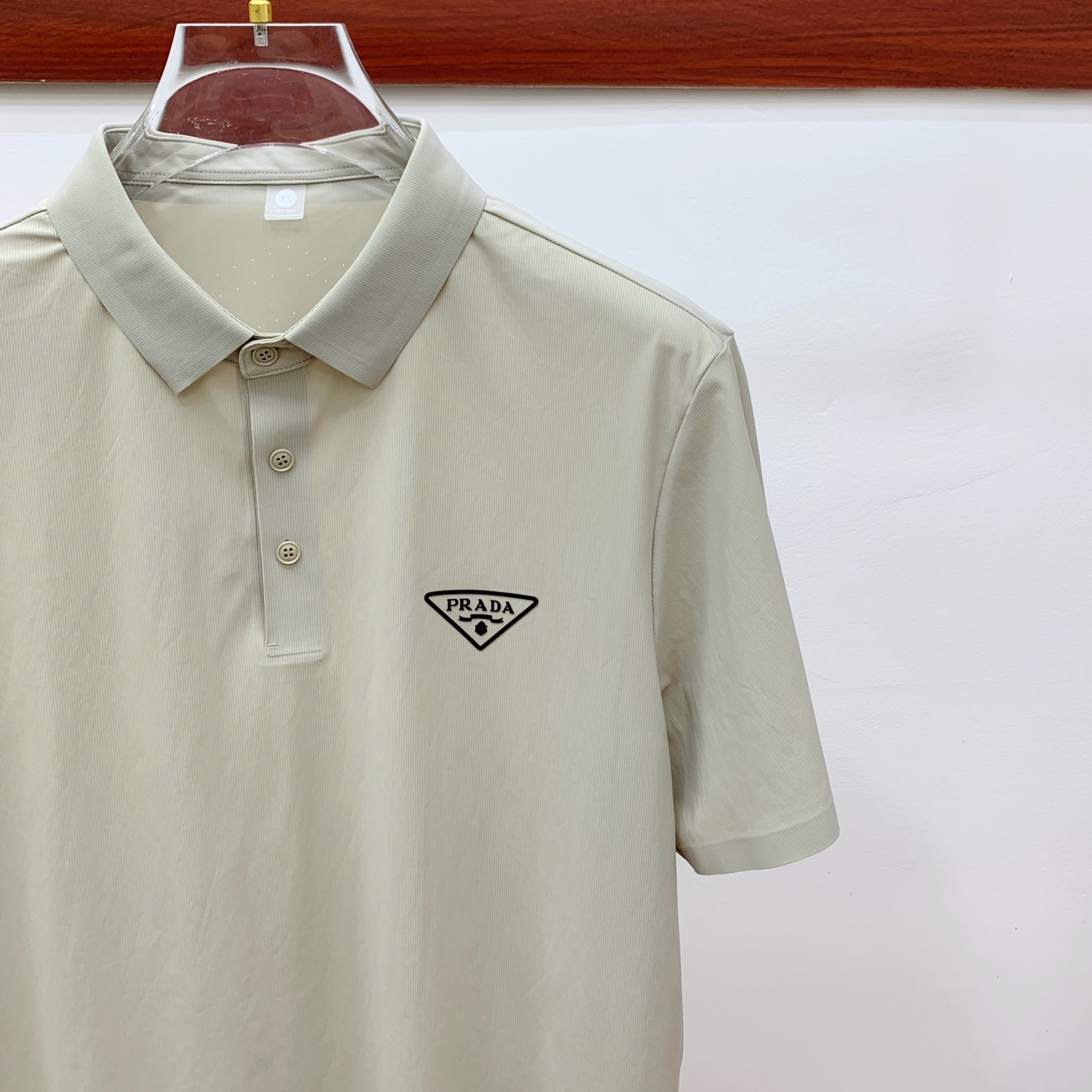 ss普拉达纯棉最新面料经典标识图案logo时尚简约潮流短袖，最顶级的品质专柜原单短袖，顶级制作工艺进口面