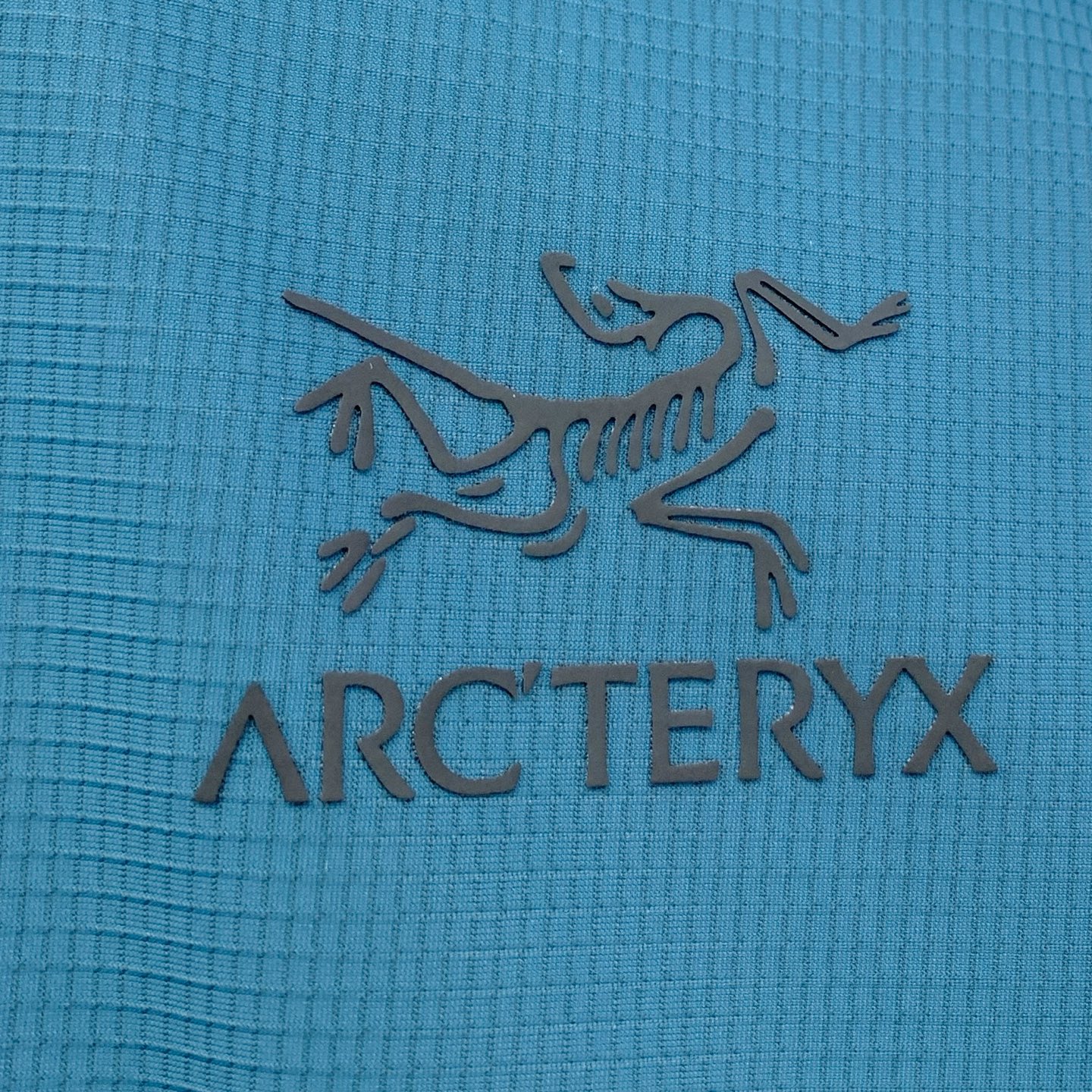 ss始祖鸟纯棉最新面料经典标识图案logo时尚简约潮流短袖，最顶级的品质专柜原单短袖，顶级制作工艺进口面