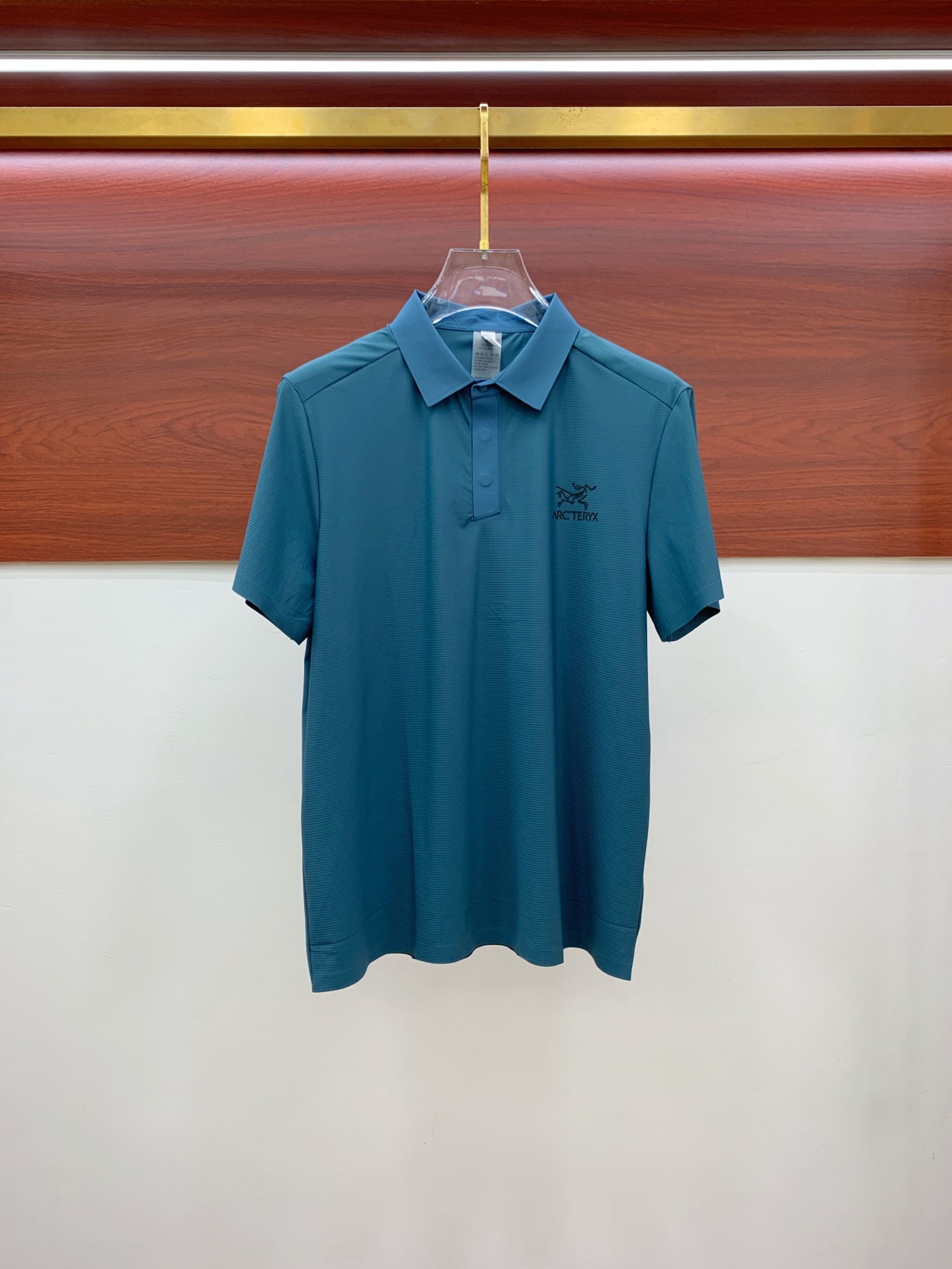 ss始祖鸟纯棉最新面料经典标识图案logo时尚简约潮流短袖，最顶级的品质专柜原单短袖，顶级制作工艺进口面