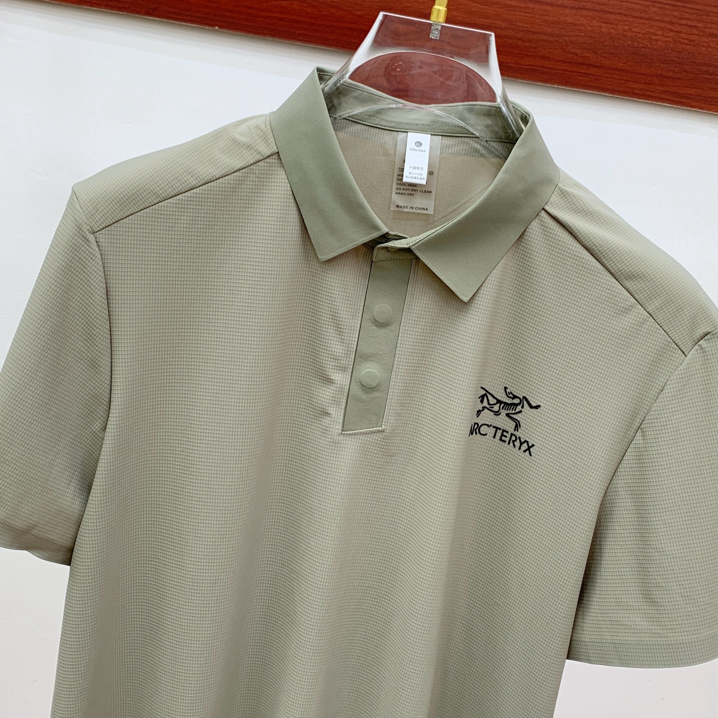 ss始祖鸟纯棉最新面料经典标识图案logo时尚简约潮流短袖，最顶级的品质专柜原单短袖，顶级制作工艺进口面