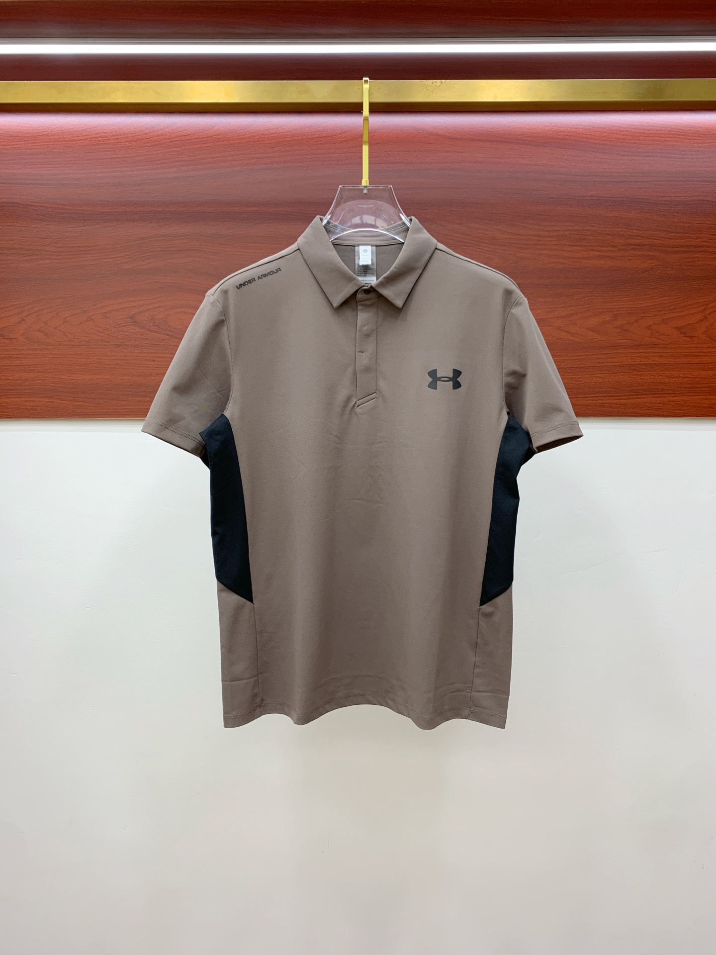 ss 安德玛纯棉最新面料经典标识图案logo时尚简约潮流短袖，最顶级的品质专柜原单短袖，顶级制作工艺进口