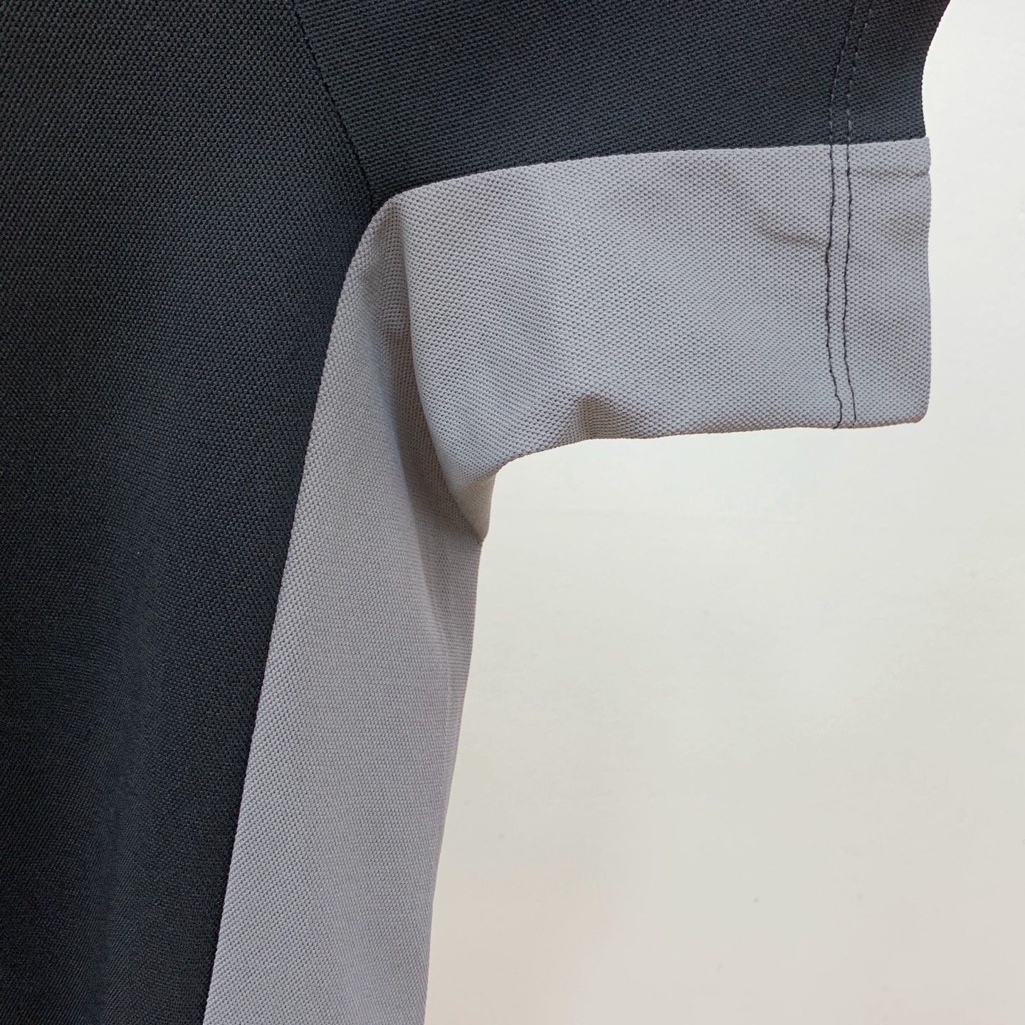 ss 安德玛纯棉最新面料经典标识图案logo时尚简约潮流短袖，最顶级的品质专柜原单短袖，顶级制作工艺进口