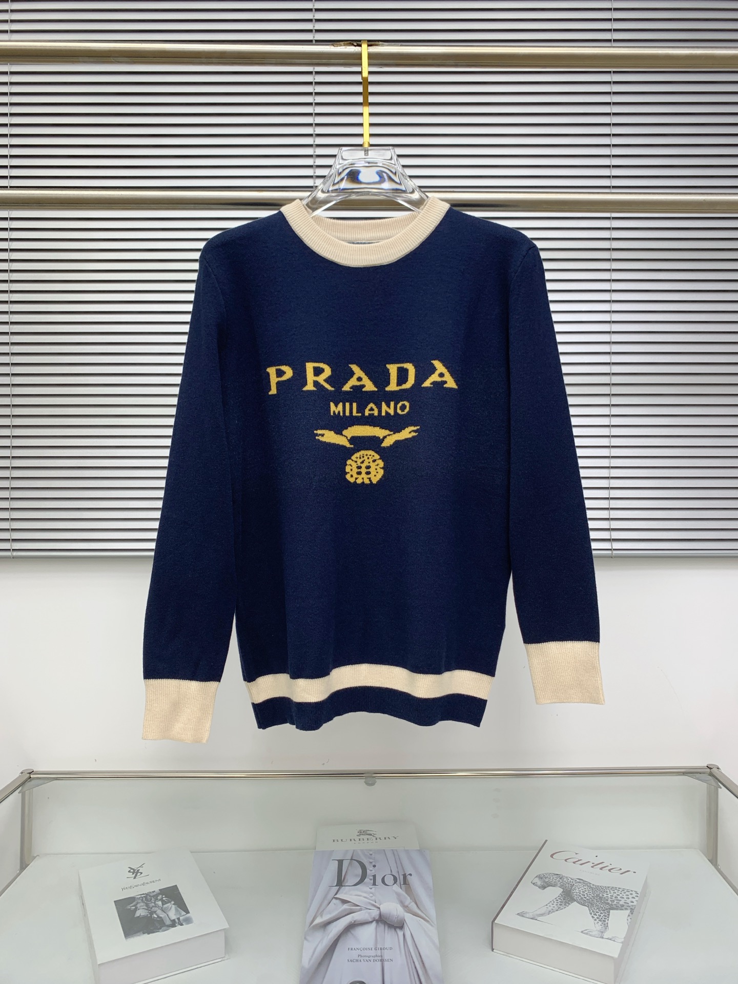 NO:488626,PRAD* fit style M-XXXL The latest and most top color-blocking jacquard counter quality wool sweater, top-level production craft imported fabrics, unique design of the counter model, using imported high-end custom imported silk thread with first-class feel!  Official website for sale, prada, alexander wang19860909PRAD*合身版型M-XXXL 最新最顶级拼色提花专柜品质羊毛衫,顶级制作工艺进口面料,专柜款独特设计,采用进口高端订制进口丝线手感一流！官网在售,,prada,alexander wang,Men's clothing