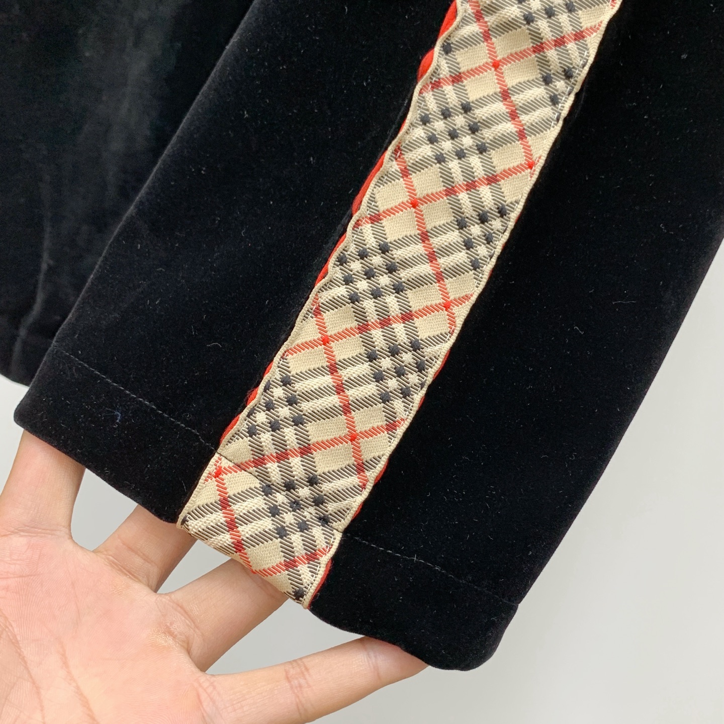 Burberry Velvet Tracksuit 2025 Fall/Winter Imported High-End Patchwork Set 11 i1754833148841 7666 0 9