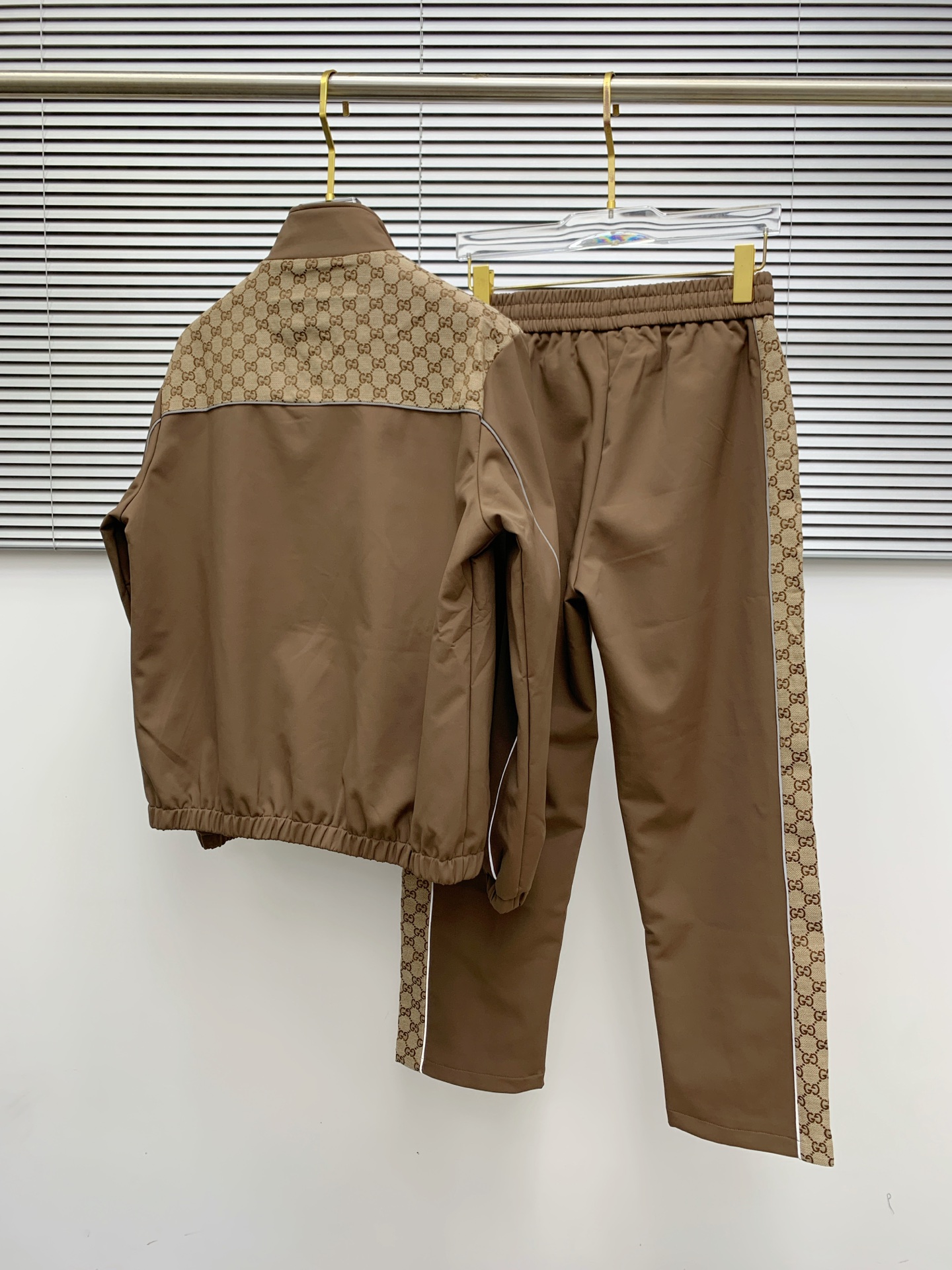 Gucci 2025 Fall/Winter Brown Top Imported Casual Luxury Tracksuit 11 i1754833166767 8155 0 9