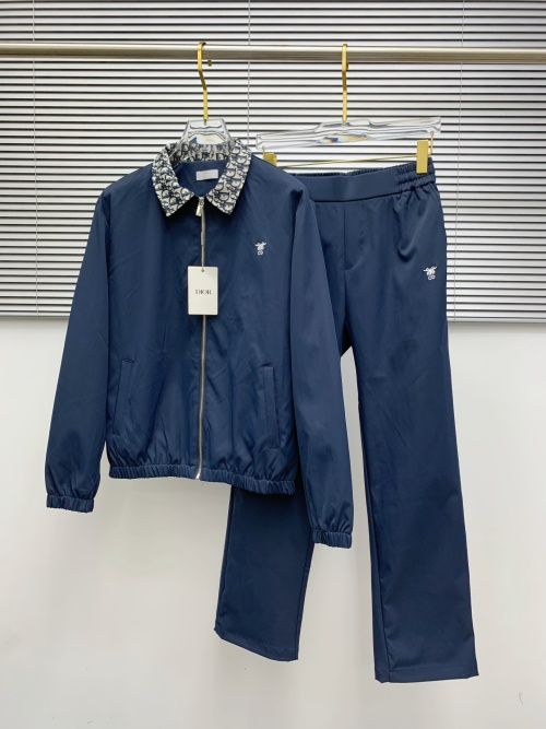 Dior 2025 Fall/Winter Navy Blue Leisure Tracksuit with Logo Collar 7 Dior 2025 Fall/Winter Navy Blue Leisure Tracksuit with Logo Collar