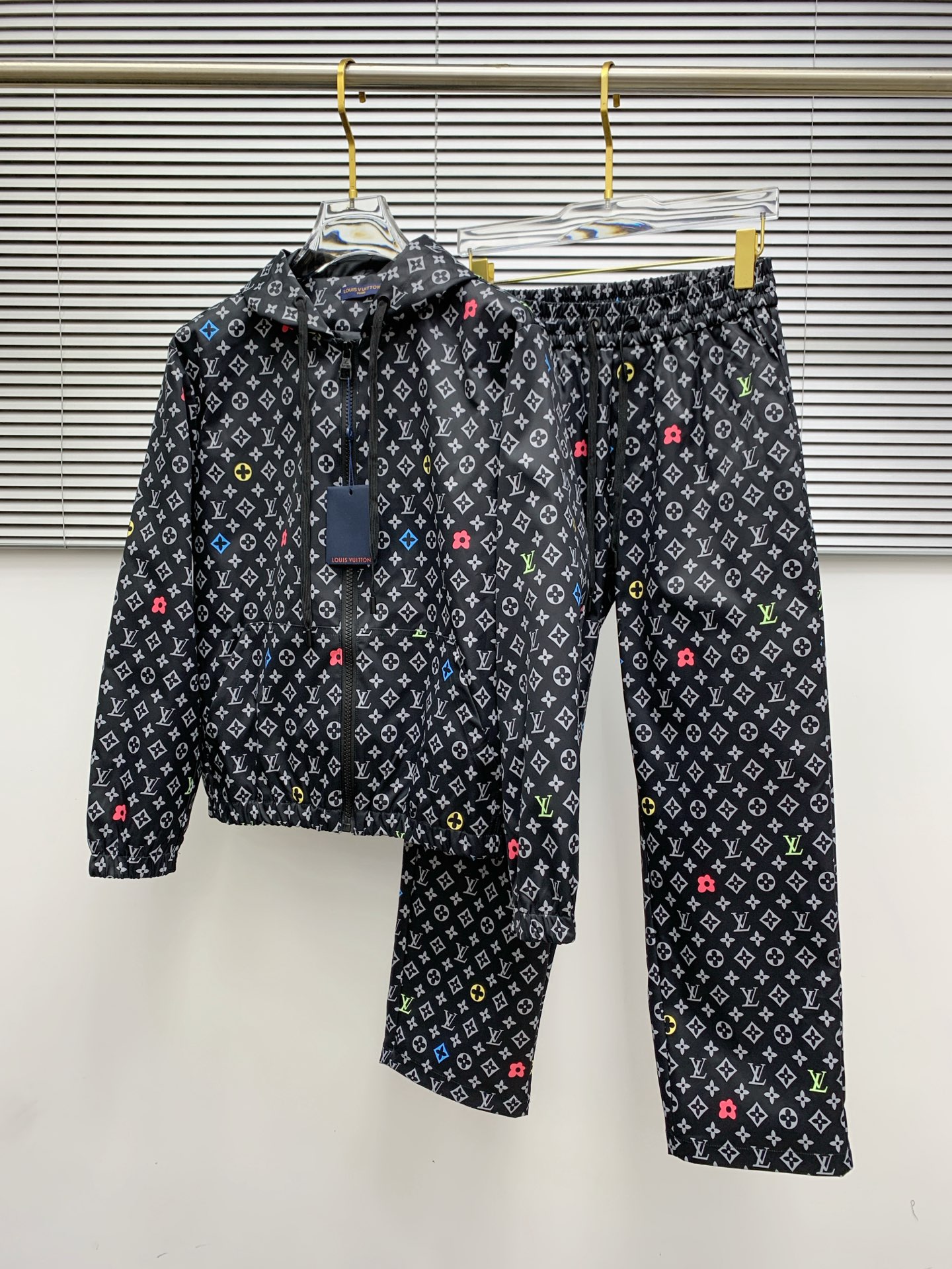 Louis Vuitton 2025 Fall/Winter Multicolor Monogram Hoodie and Pants Set 2 i1754833374158 9765 0 0