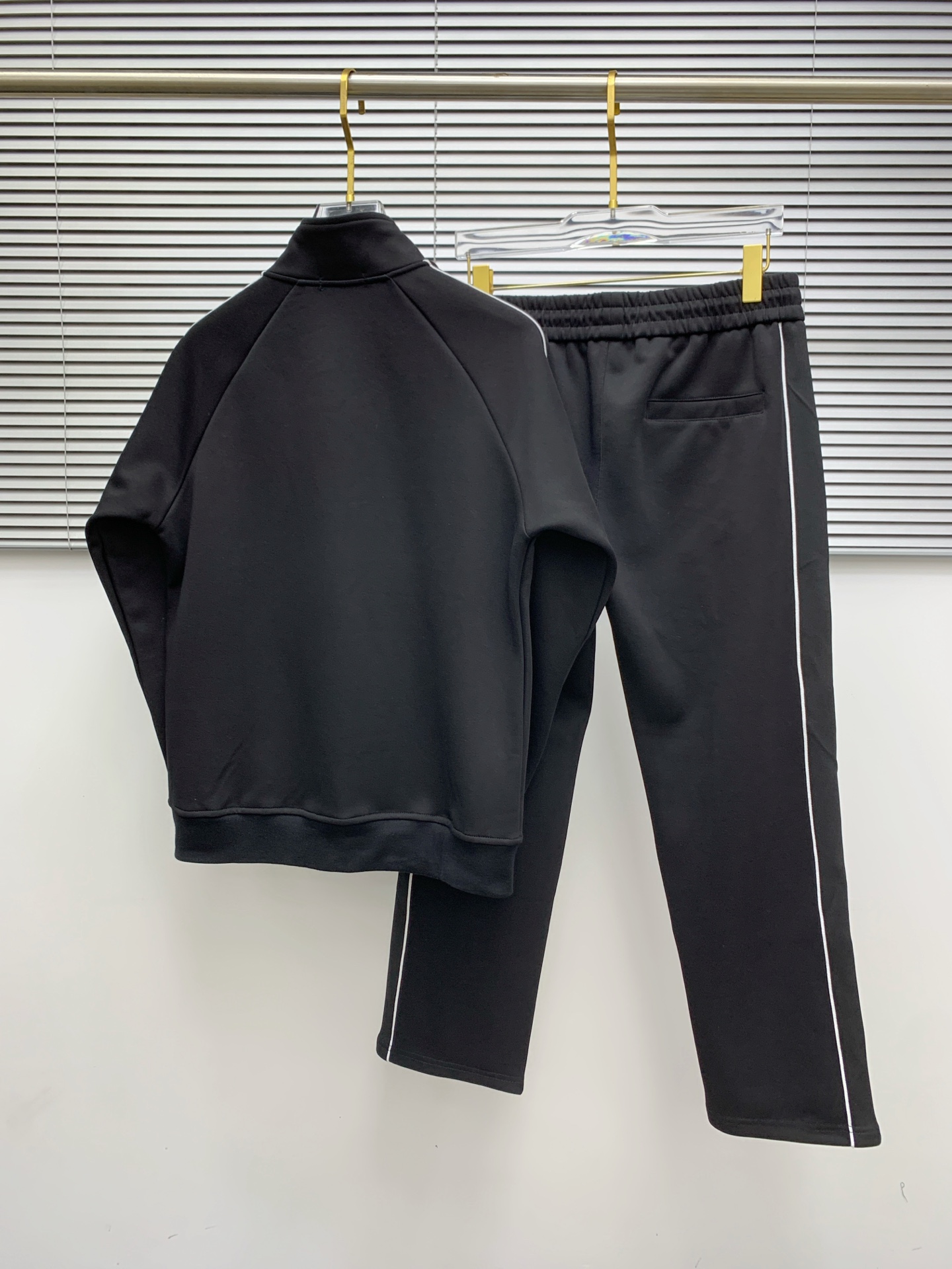 Loewe Men's Black Tracksuit with Logo, Slim Fit, Sizes M-XXXL 12 i1755786120204 1291 0 10