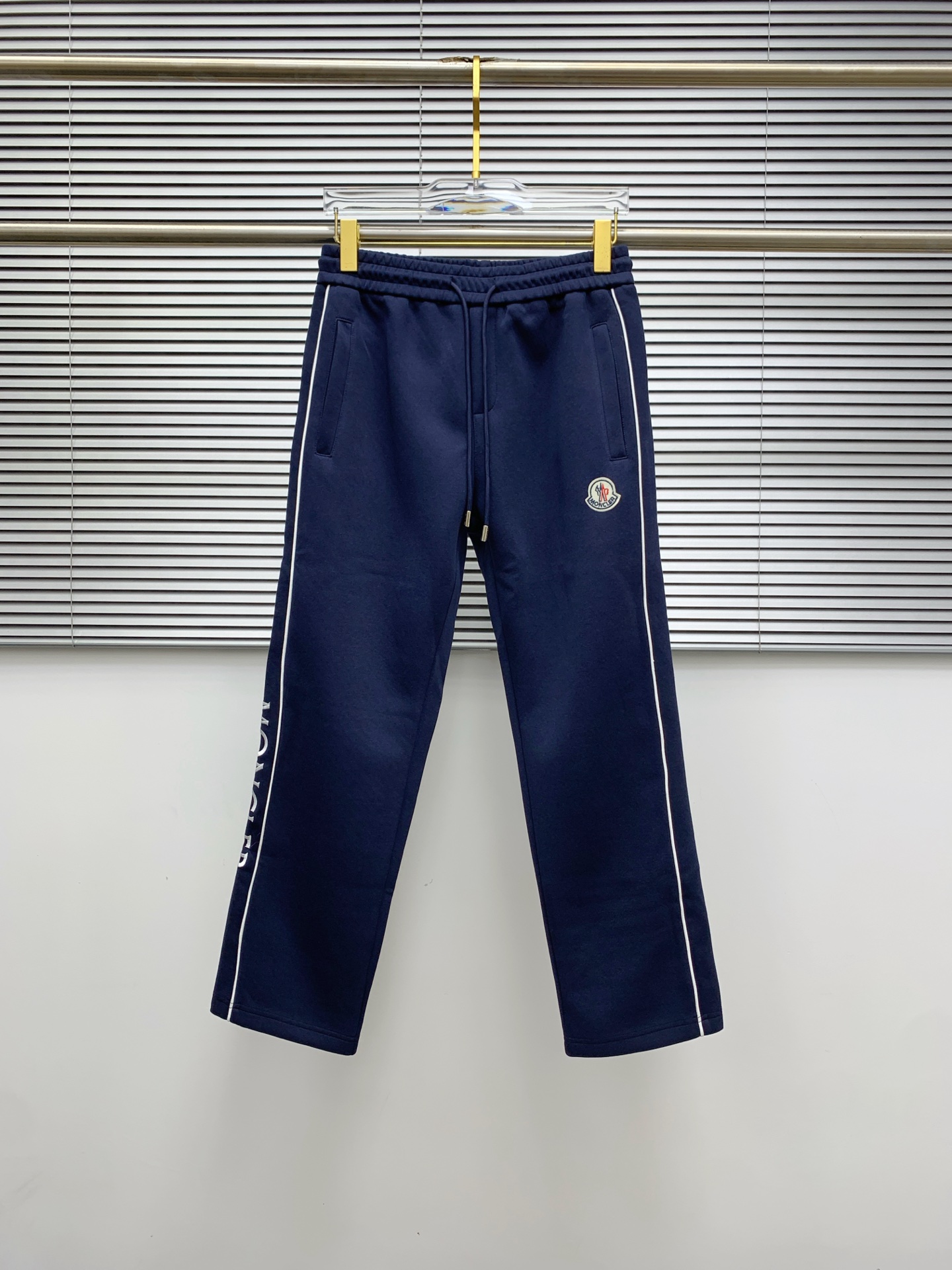 Moncler 2025 New Autumn/Winter Casual Pants with Embroidered Logo 3 i1756136340274 2191 0 1