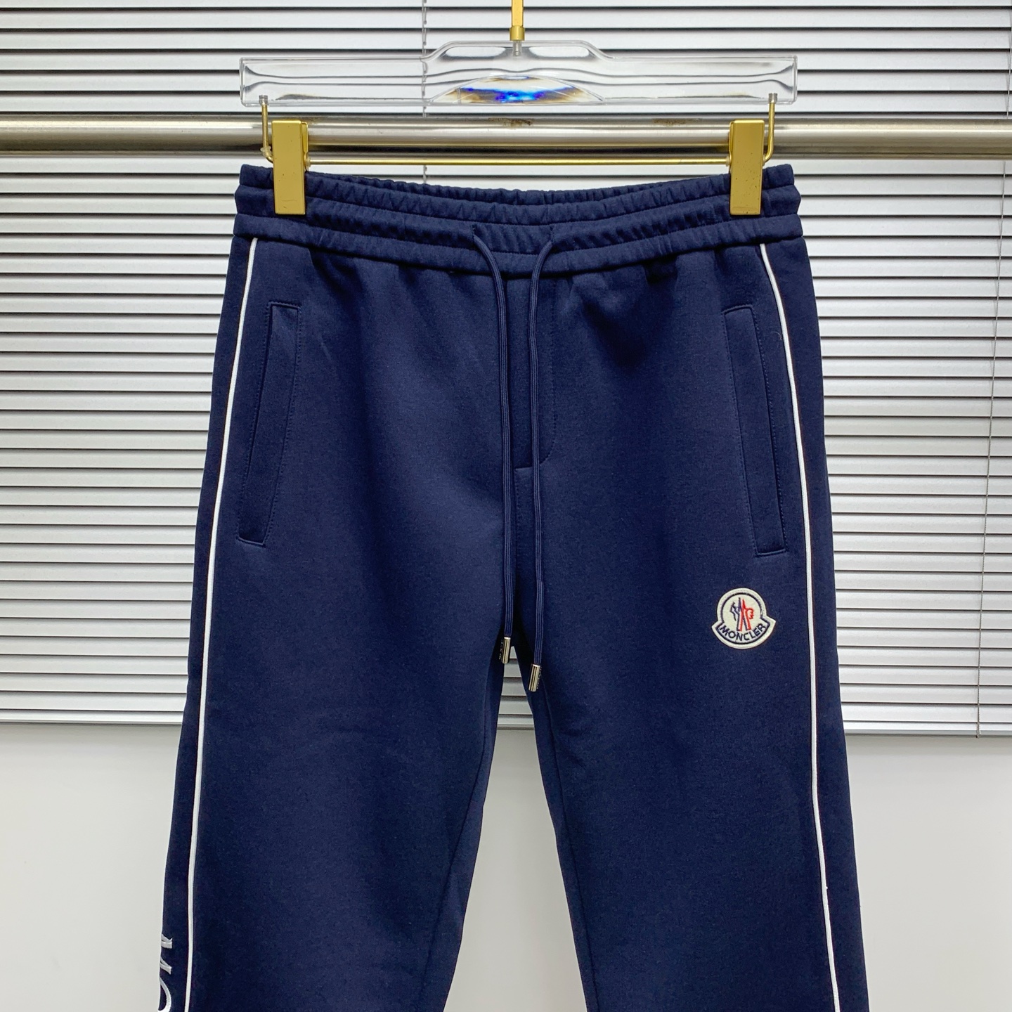 Moncler 2025 New Autumn/Winter Casual Pants with Embroidered Logo 4 i1756136346149 1572 0 2