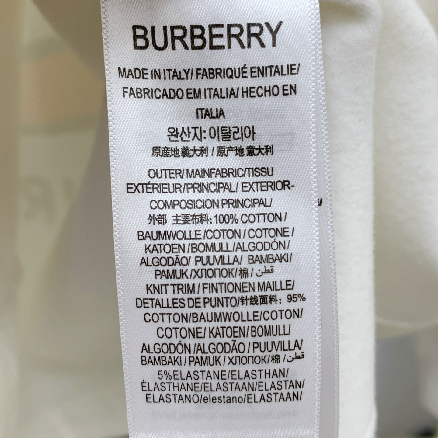 P巴宝莉25ss秋季【新品】新款贸易订单圆领长袖打底长袖T恤网红款！上身舒适透气，不僵硬，整体有着丰富的