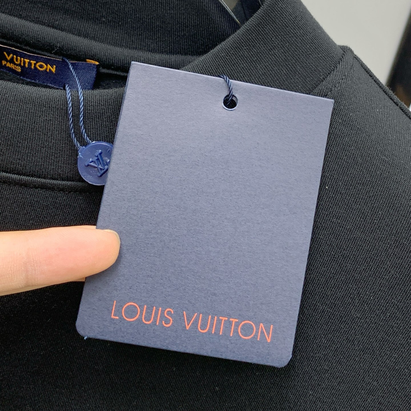 PLV 25ss秋季【新品】新款贸易订单圆领长袖打底长袖T恤网红款！上身舒适透气，不僵硬，整体有着丰富的