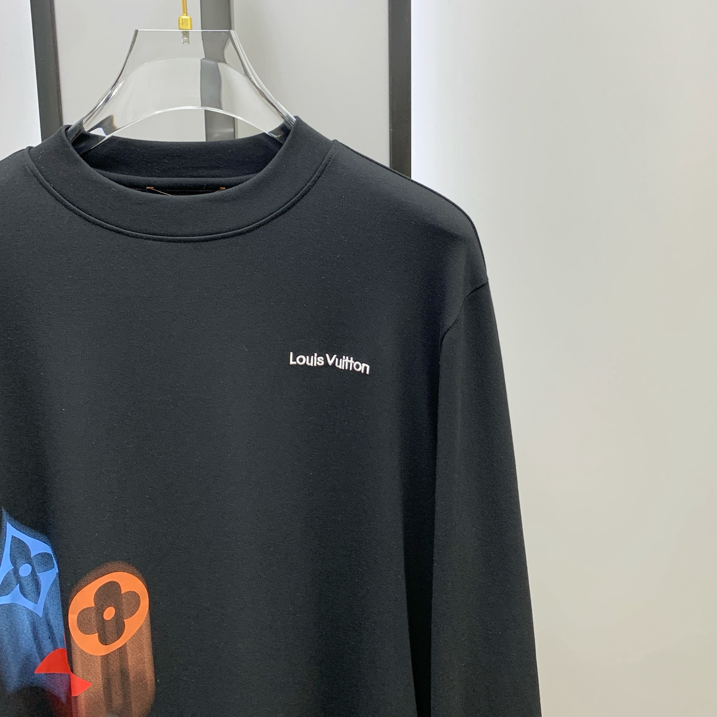 PLV 25ss秋季【新品】新款贸易订单圆领长袖打底长袖T恤网红款！上身舒适透气，不僵硬，整体有着丰富的