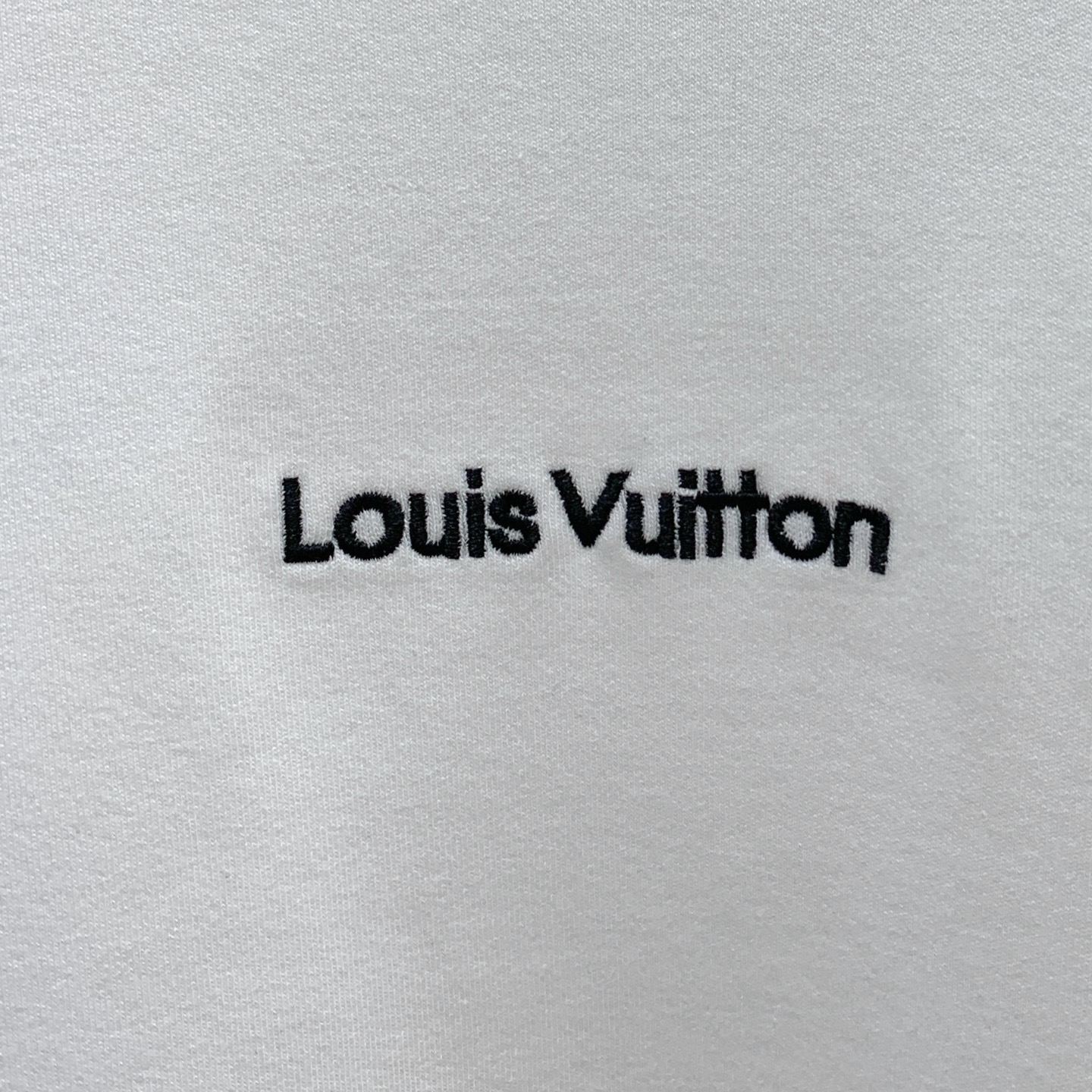 PLV 25ss秋季【新品】新款贸易订单圆领长袖打底长袖T恤网红款！上身舒适透气，不僵硬，整体有着丰富的