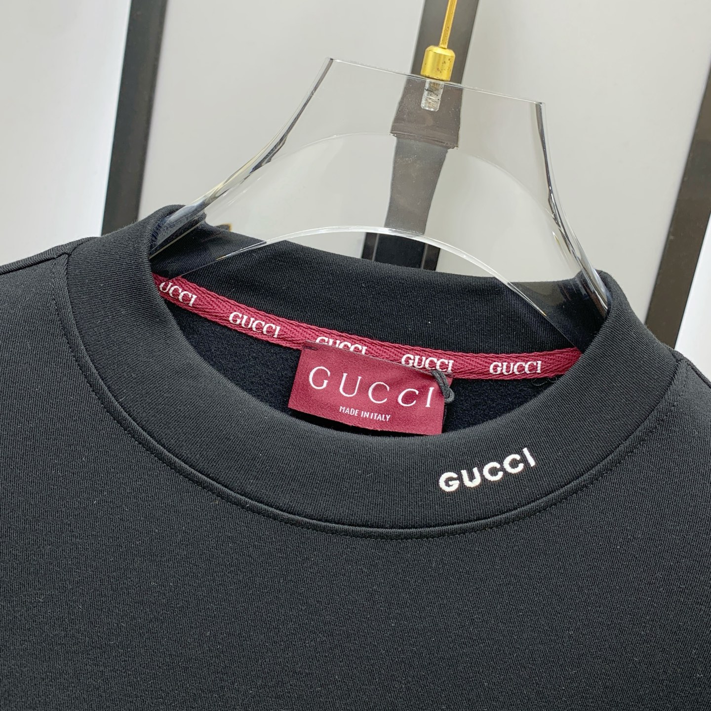 P古驰25ss秋季【新品】新款贸易订单圆领长袖打底长袖T恤网红款！上身舒适透气，不僵硬，整体有着丰富的立