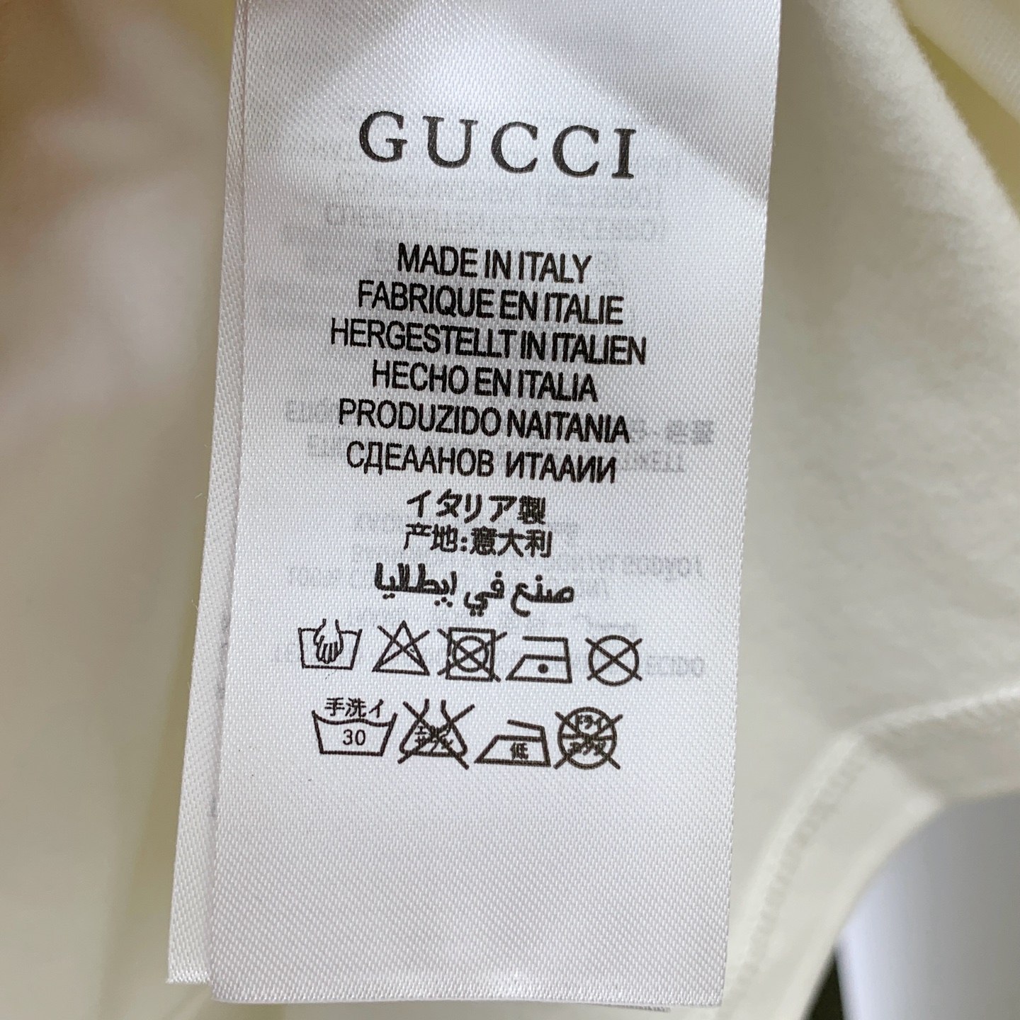 P古驰25ss秋季【新品】新款贸易订单圆领长袖打底长袖T恤网红款！上身舒适透气，不僵硬，整体有着丰富的立