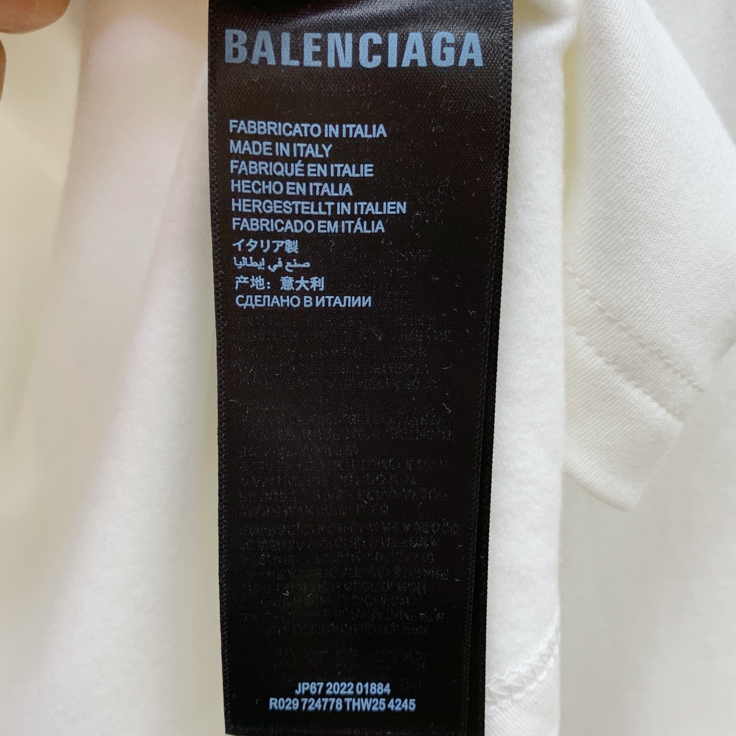 P巴黎世家25ss秋季【新品】新款贸易订单圆领长袖打底长袖T恤网红款！上身舒适透气，不僵硬，整体有着丰富