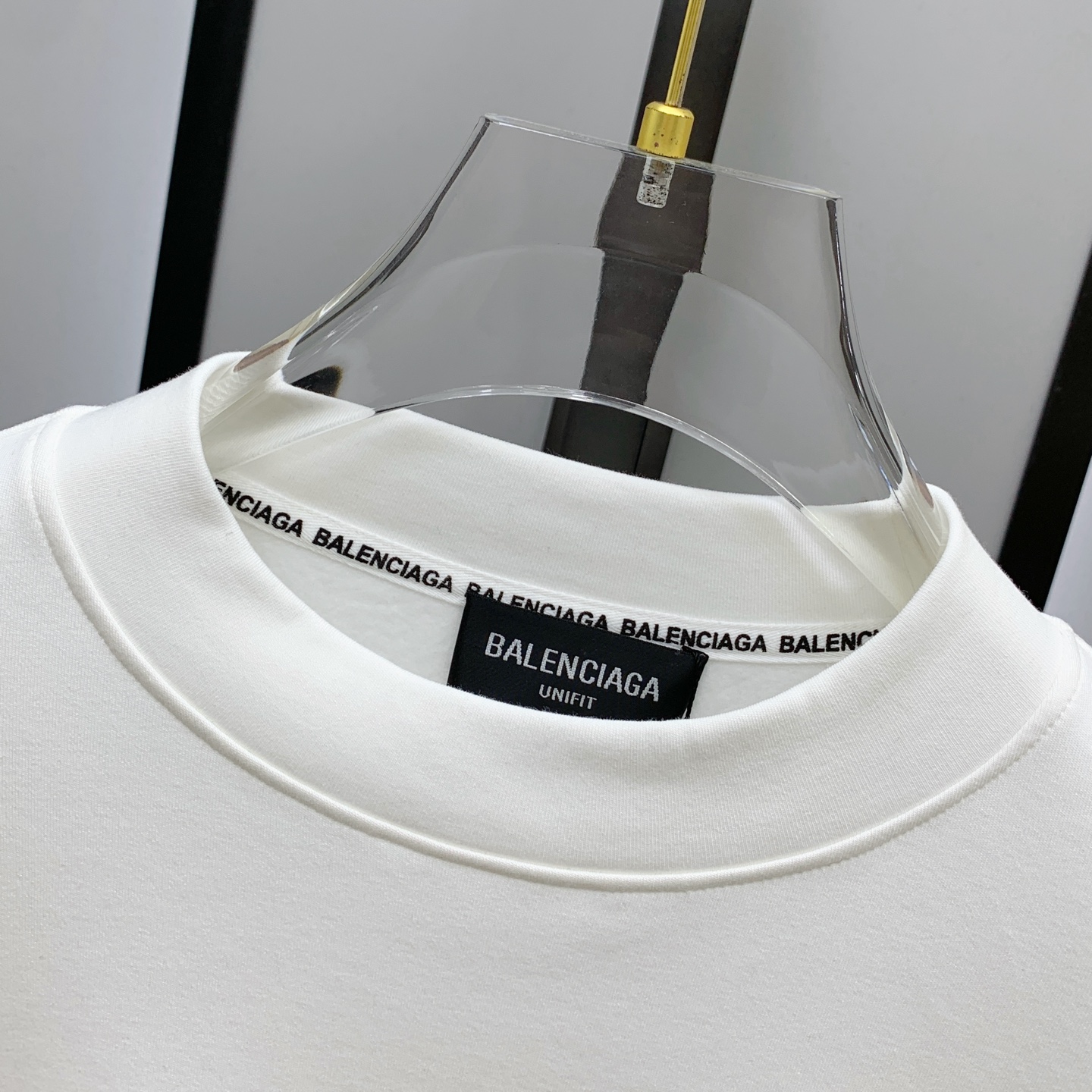 P巴黎世家25ss秋季【新品】新款贸易订单圆领长袖打底长袖T恤网红款！上身舒适透气，不僵硬，整体有着丰富