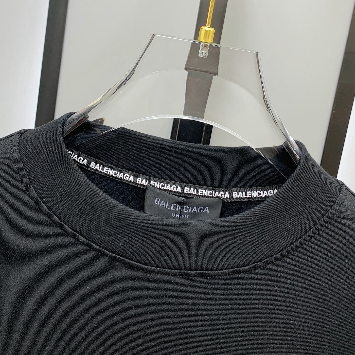 P巴黎世家25ss秋季【新品】新款贸易订单圆领长袖打底长袖T恤网红款！上身舒适透气，不僵硬，整体有着丰富