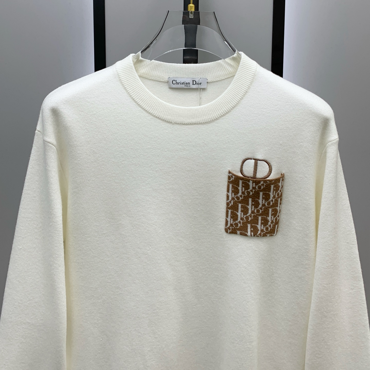 P迪奥25ss秋冬【新品】毛衣专供狠货，进口原版科技羊毛精纺！精细针织一体，色彩混织纯手工技艺呈现 档次
