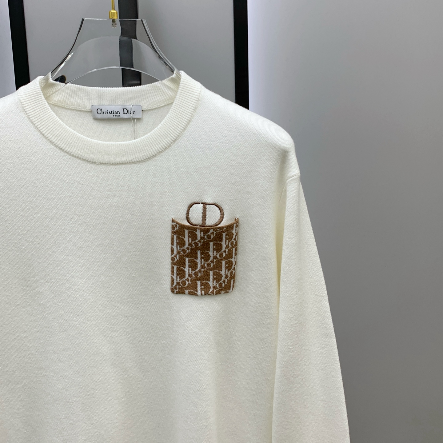 P迪奥25ss秋冬【新品】毛衣专供狠货，进口原版科技羊毛精纺！精细针织一体，色彩混织纯手工技艺呈现 档次