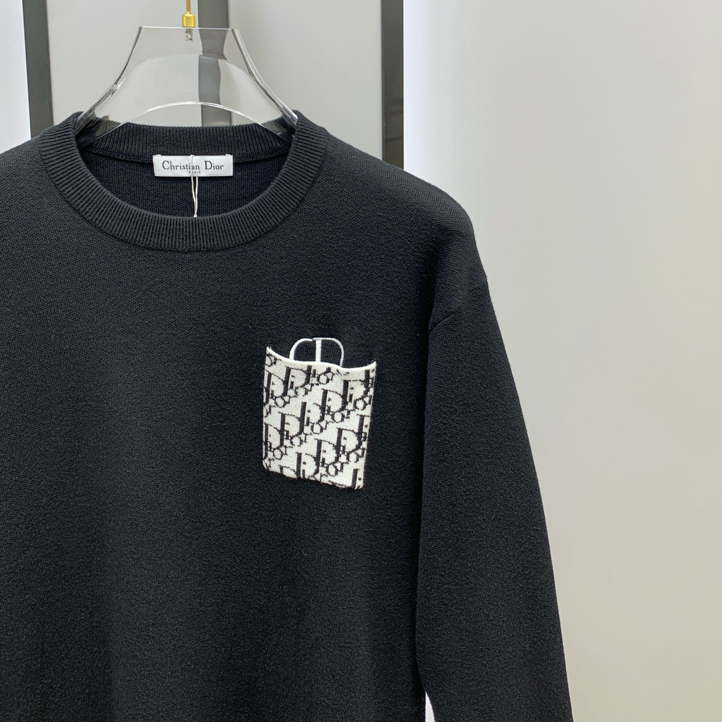 P迪奥25ss秋冬【新品】毛衣专供狠货，进口原版科技羊毛精纺！精细针织一体，色彩混织纯手工技艺呈现 档次