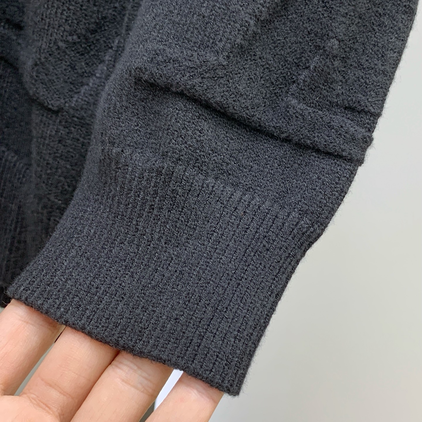 PLV 25ss秋冬【新品】毛衣专供狠货，进口原版科技羊毛精纺！精细针织一体，色彩混织纯手工技艺呈现 档