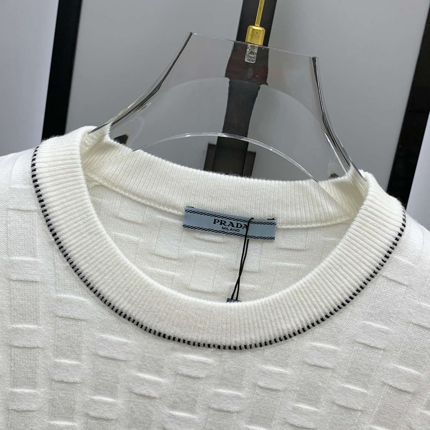 P普拉达25ss秋冬【新品】毛衣专供狠货，进口原版科技羊毛精纺！精细针织一体，色彩混织纯手工技艺呈现 档