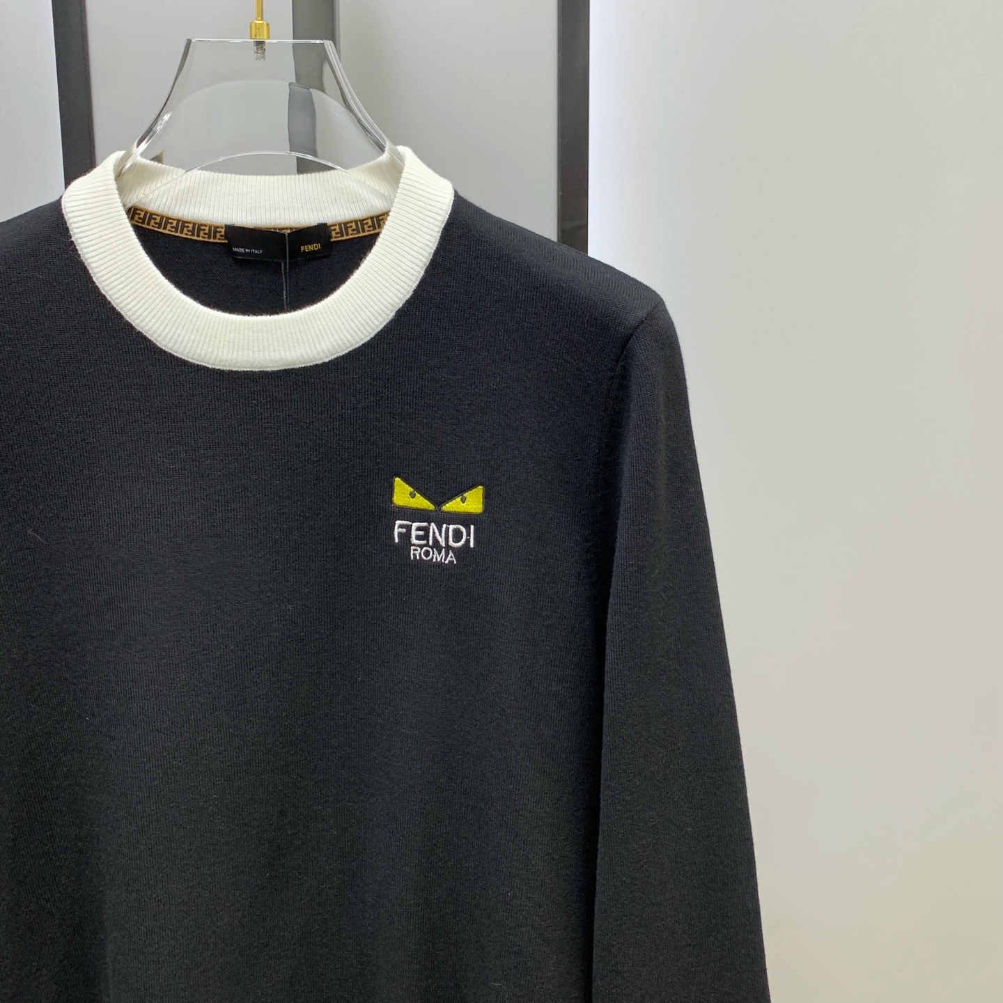 P芬迪25ss秋冬【新品】毛衣专供狠货，进口原版科技羊毛精纺！精细针织一体，色彩混织纯手工技艺呈现 档次