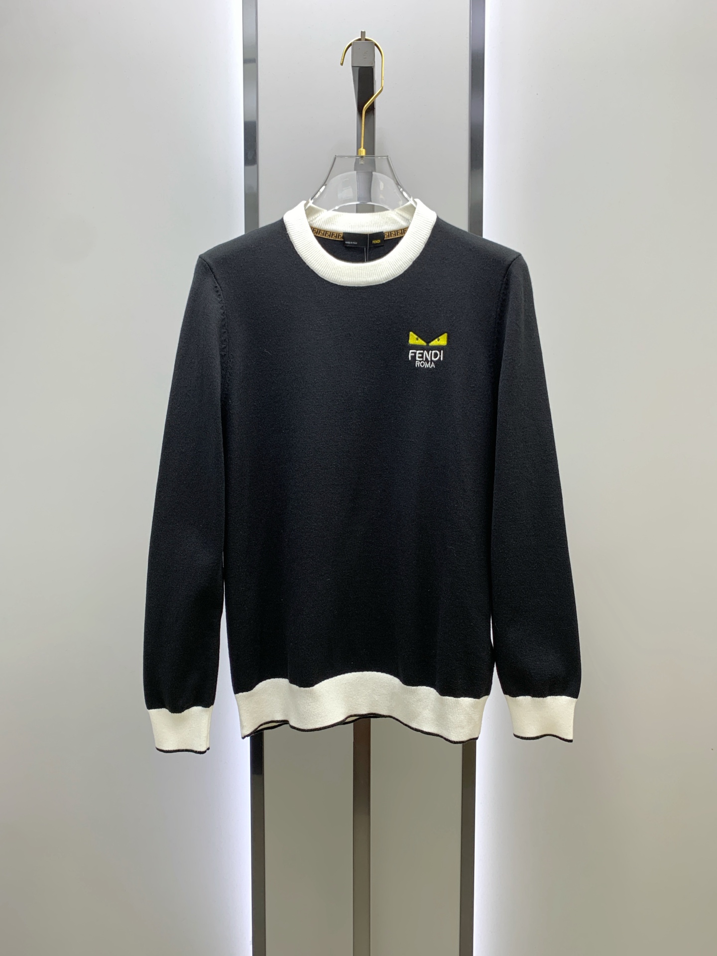 P芬迪25ss秋冬【新品】毛衣专供狠货，进口原版科技羊毛精纺！精细针织一体，色彩混织纯手工技艺呈现 档次